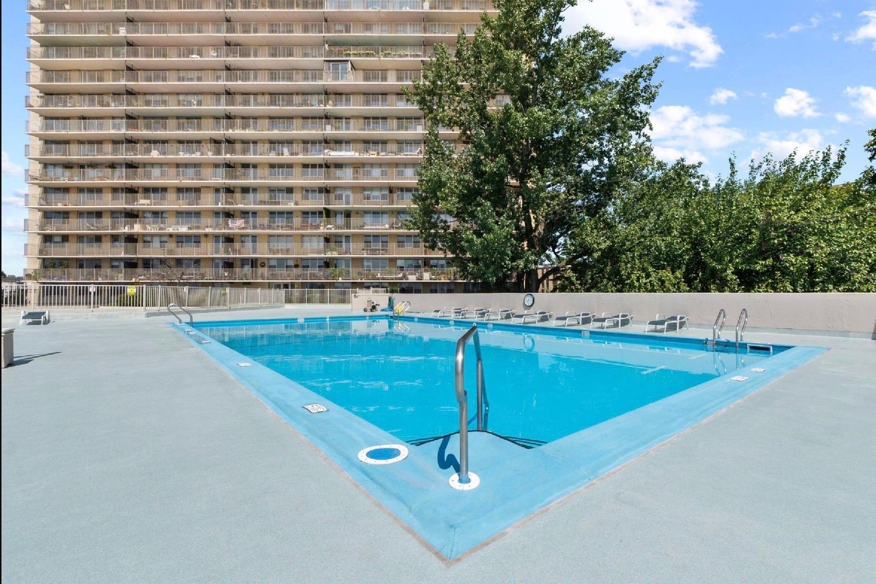 6040 JFK Boulevard East MA