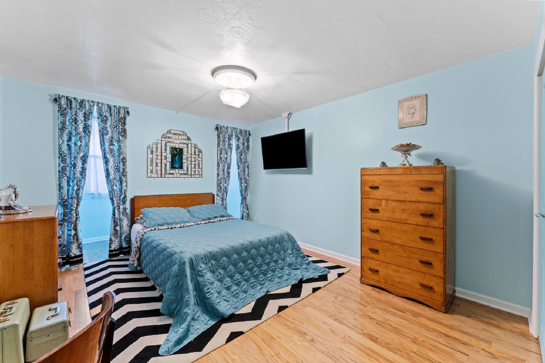 6040 JFK Boulevard East MA