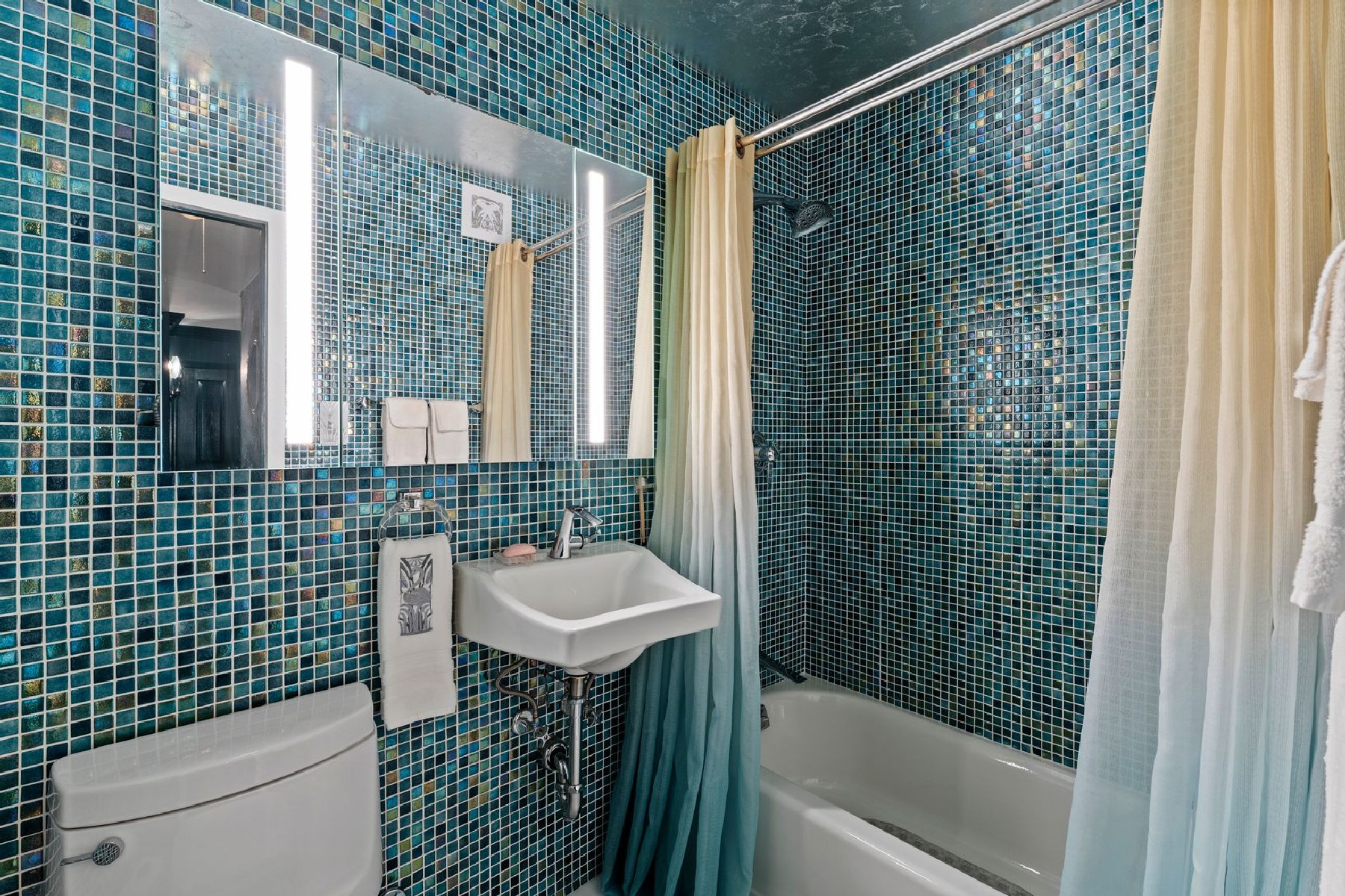 6040 JFK Boulevard East MA