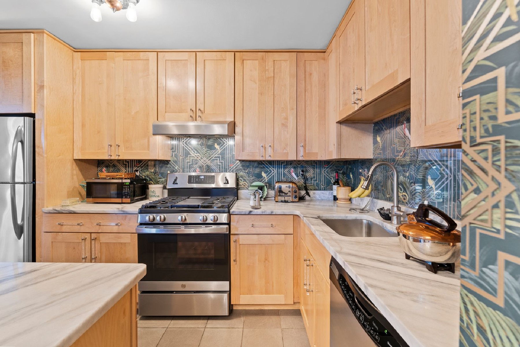 6040 JFK Boulevard East MA