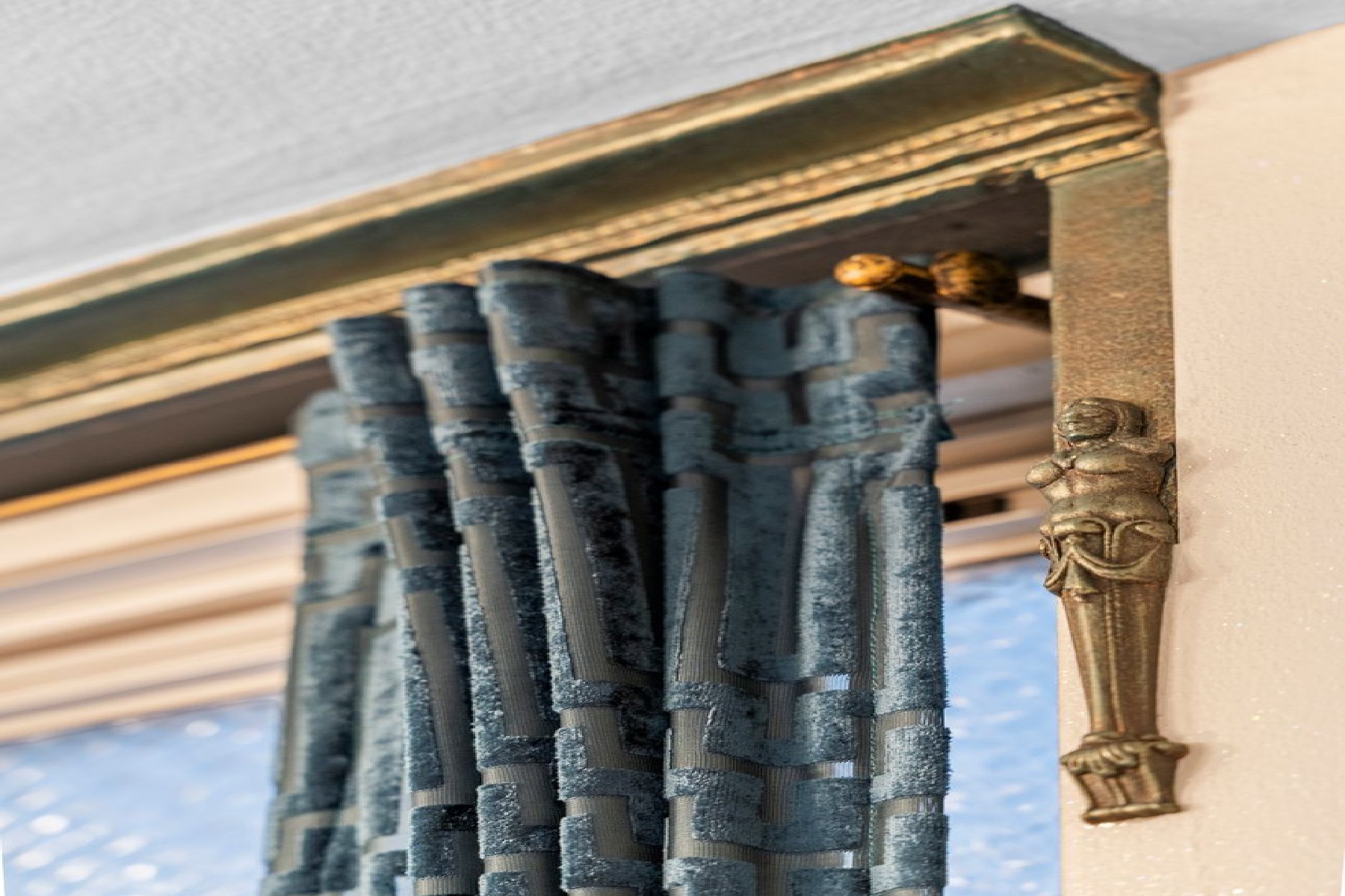 6040 JFK Boulevard East MA