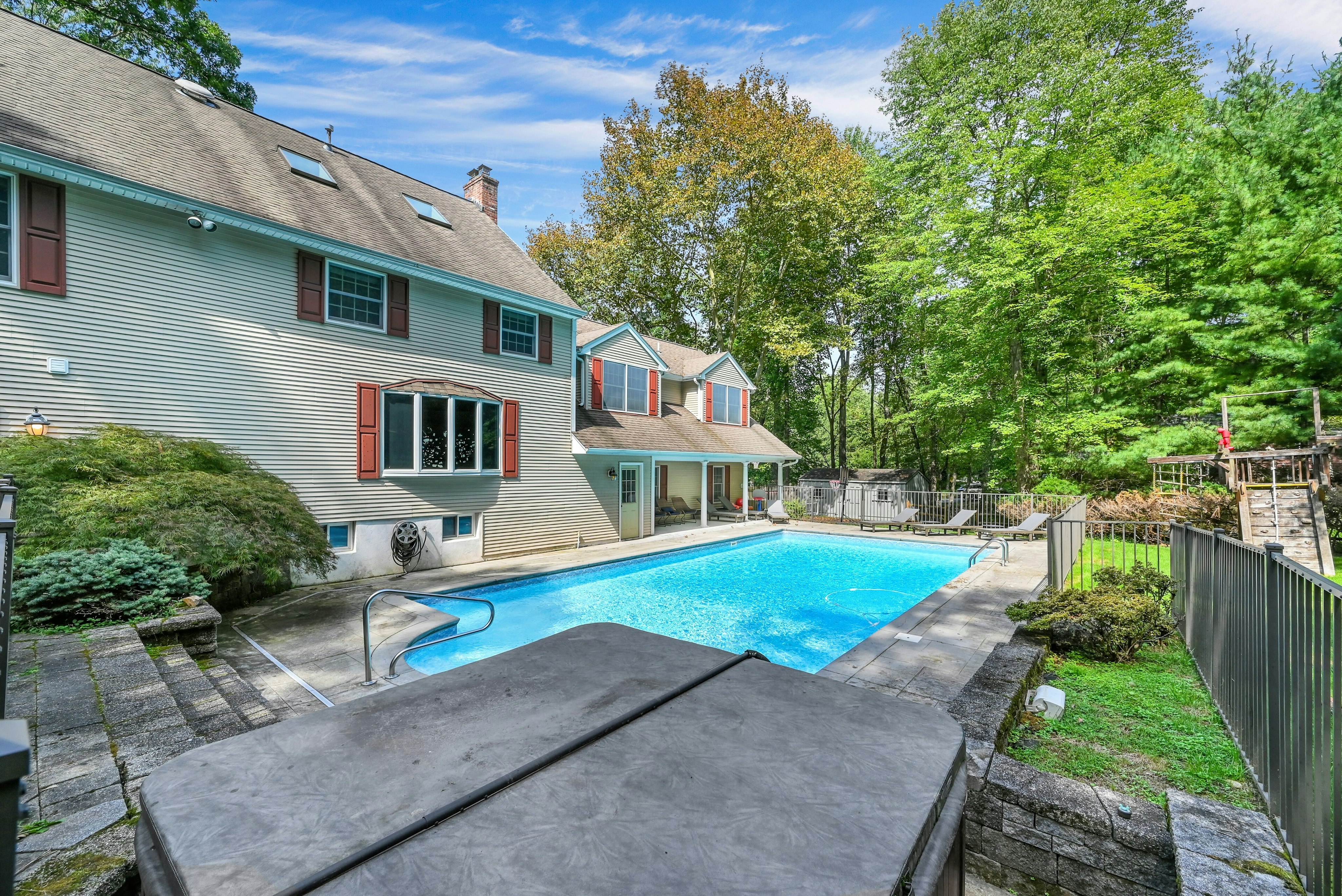 76 Briarwood Avenue 