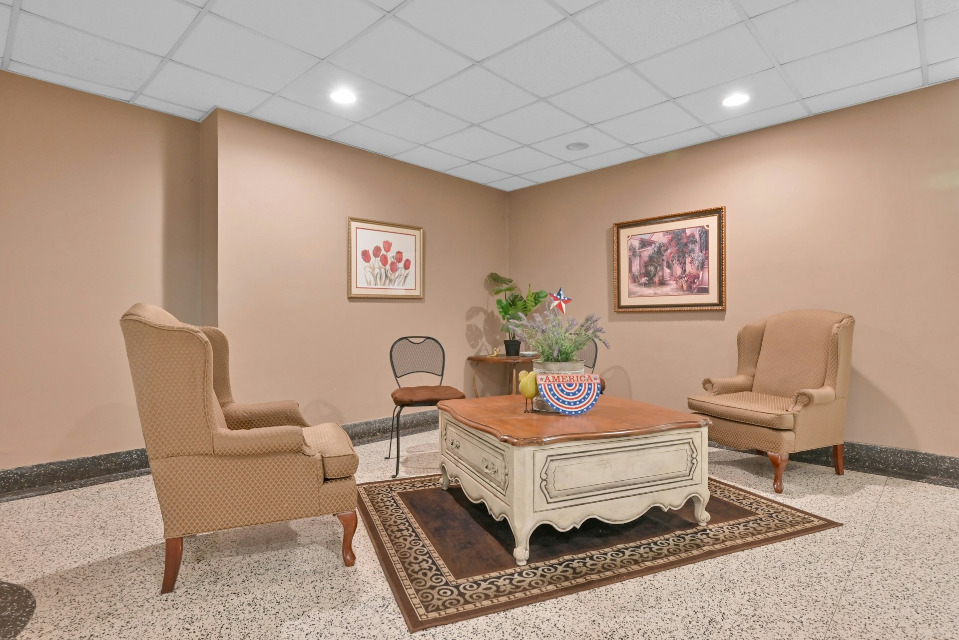 2160 Center Avenue Unit 5R