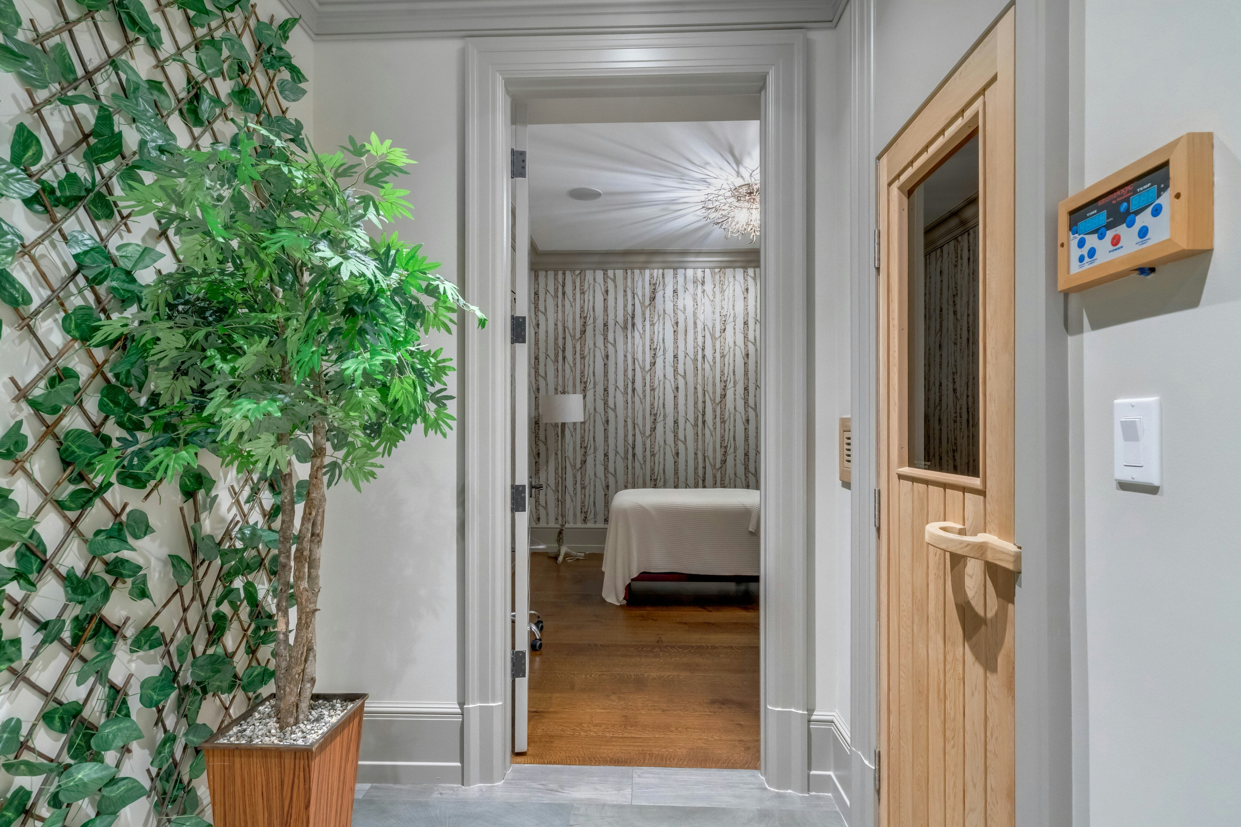 123 East Saddle River Road 