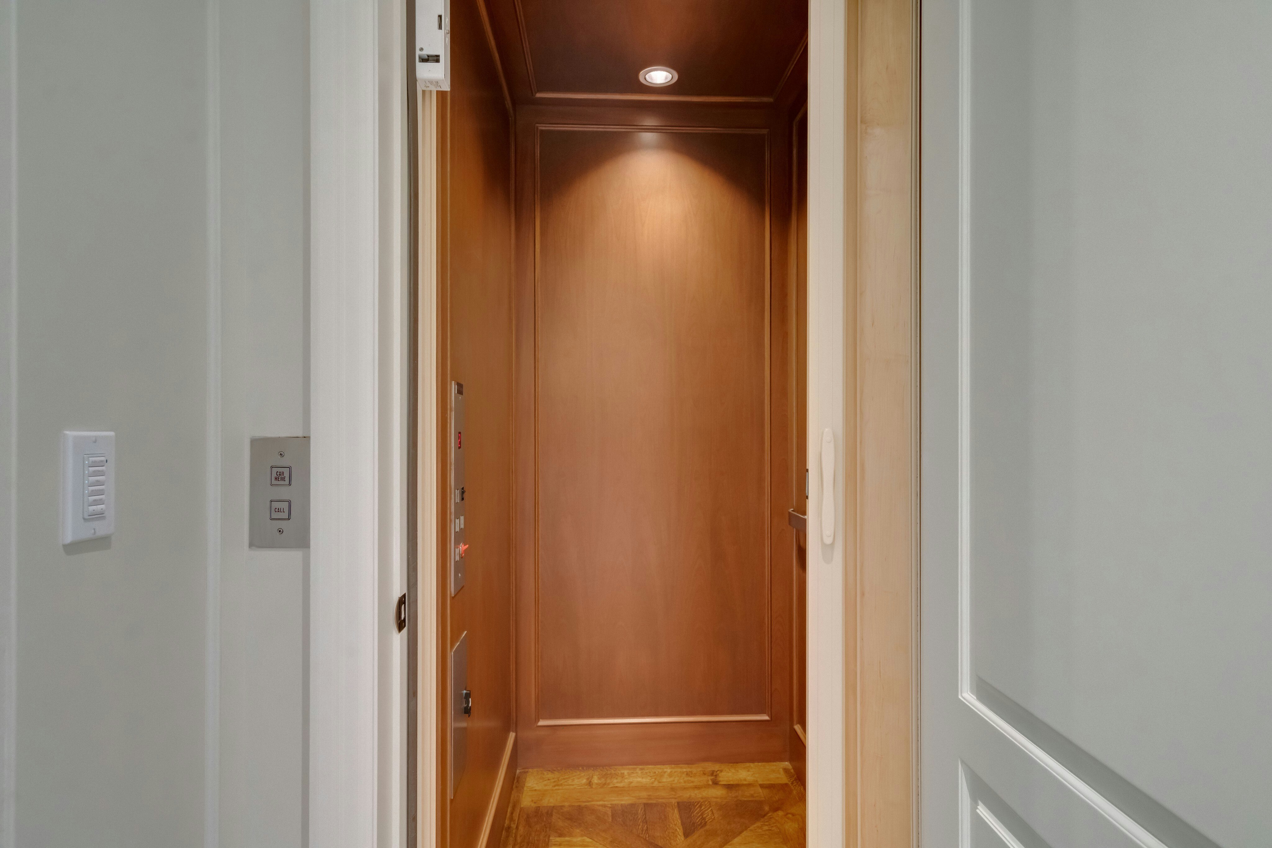 123 East Saddle River Road 