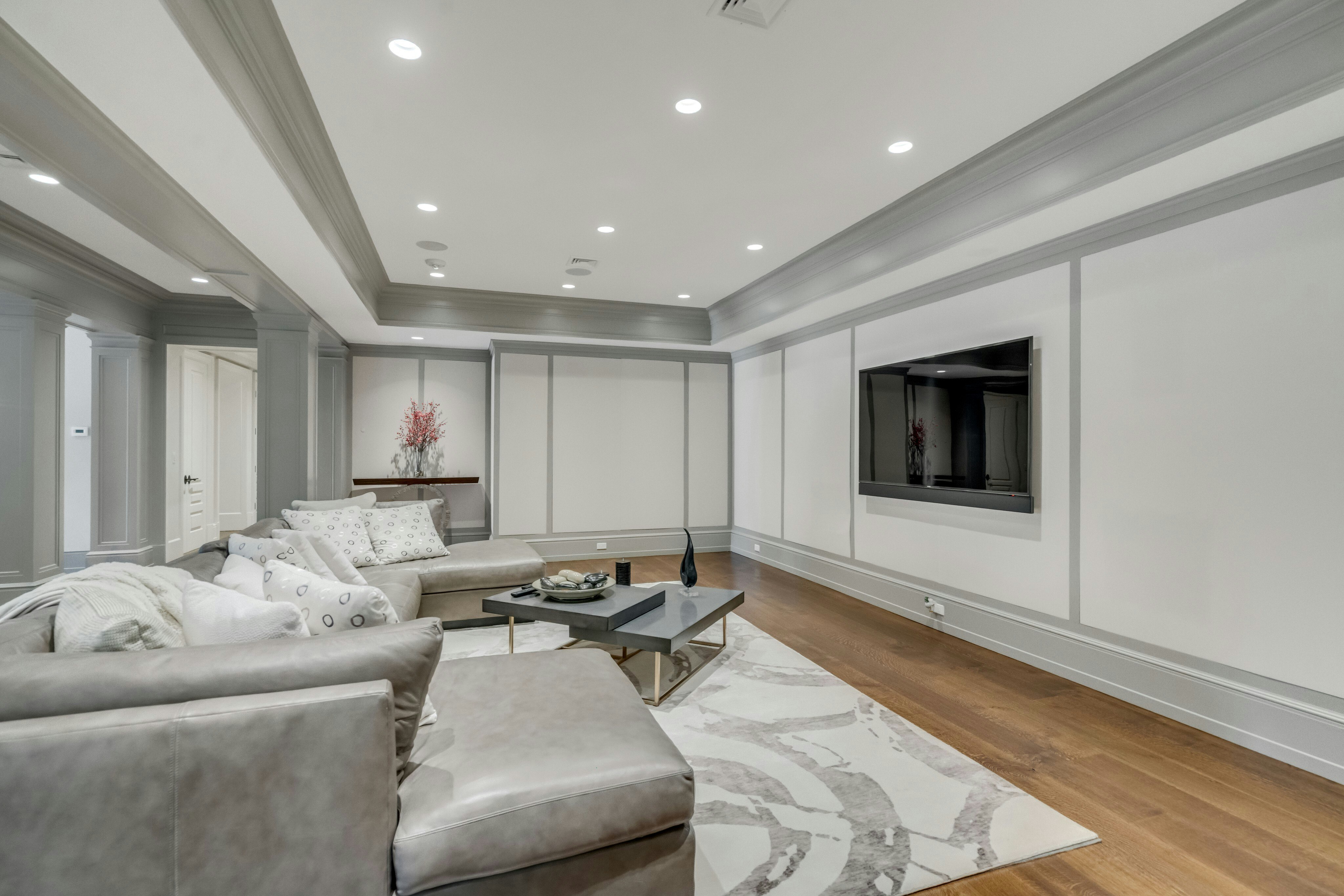 123 East Saddle River Road 
