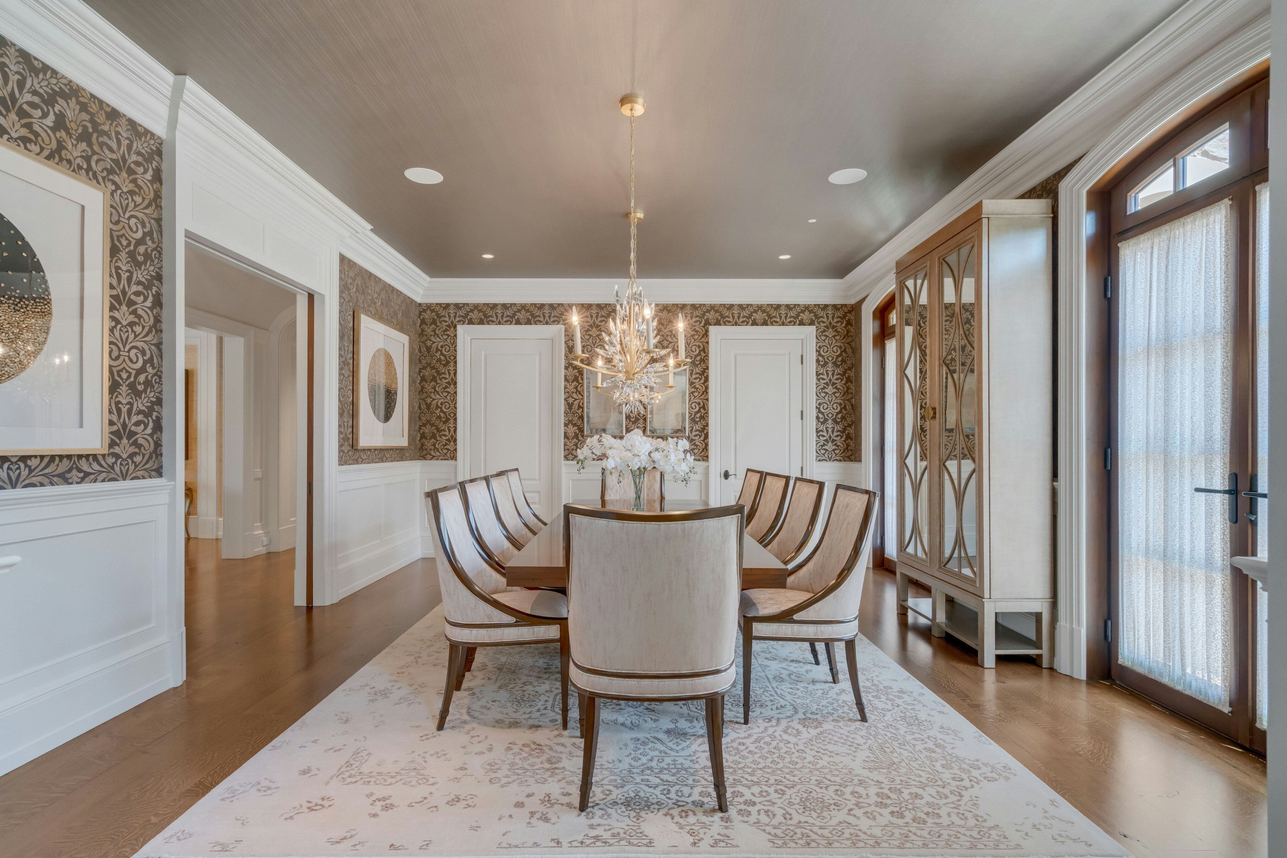 123 East Saddle River Road 