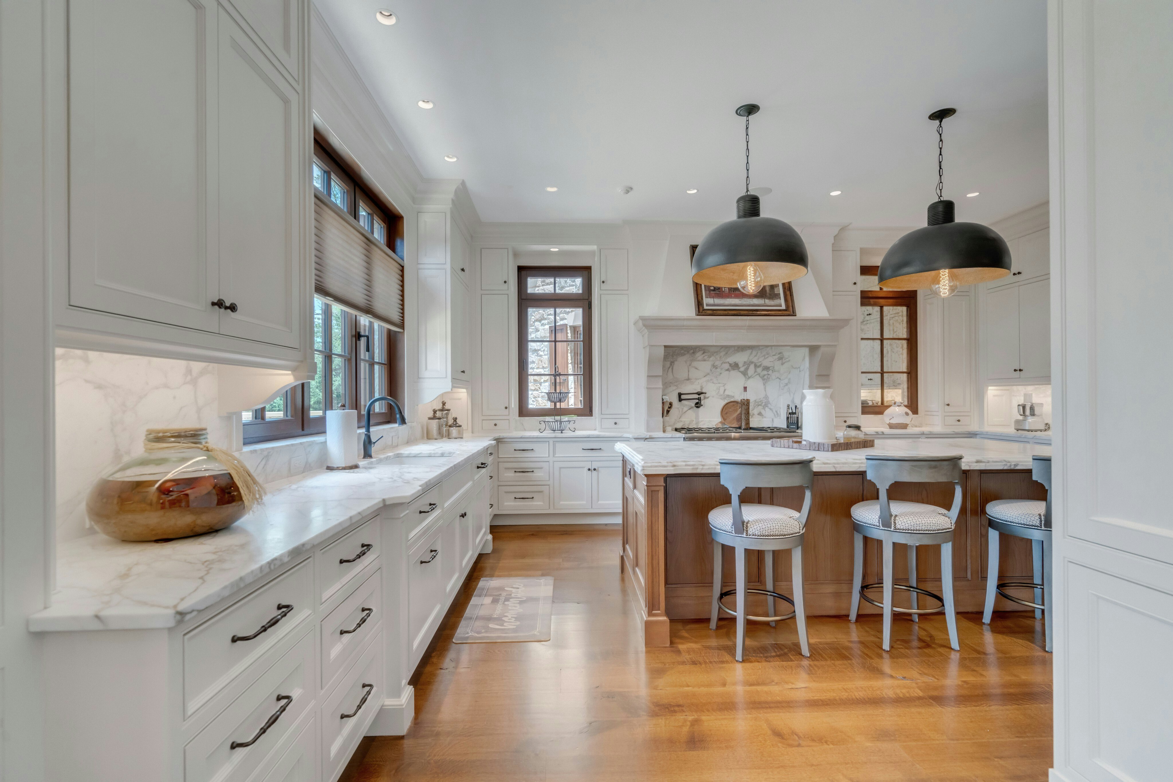 123 East Saddle River Road 