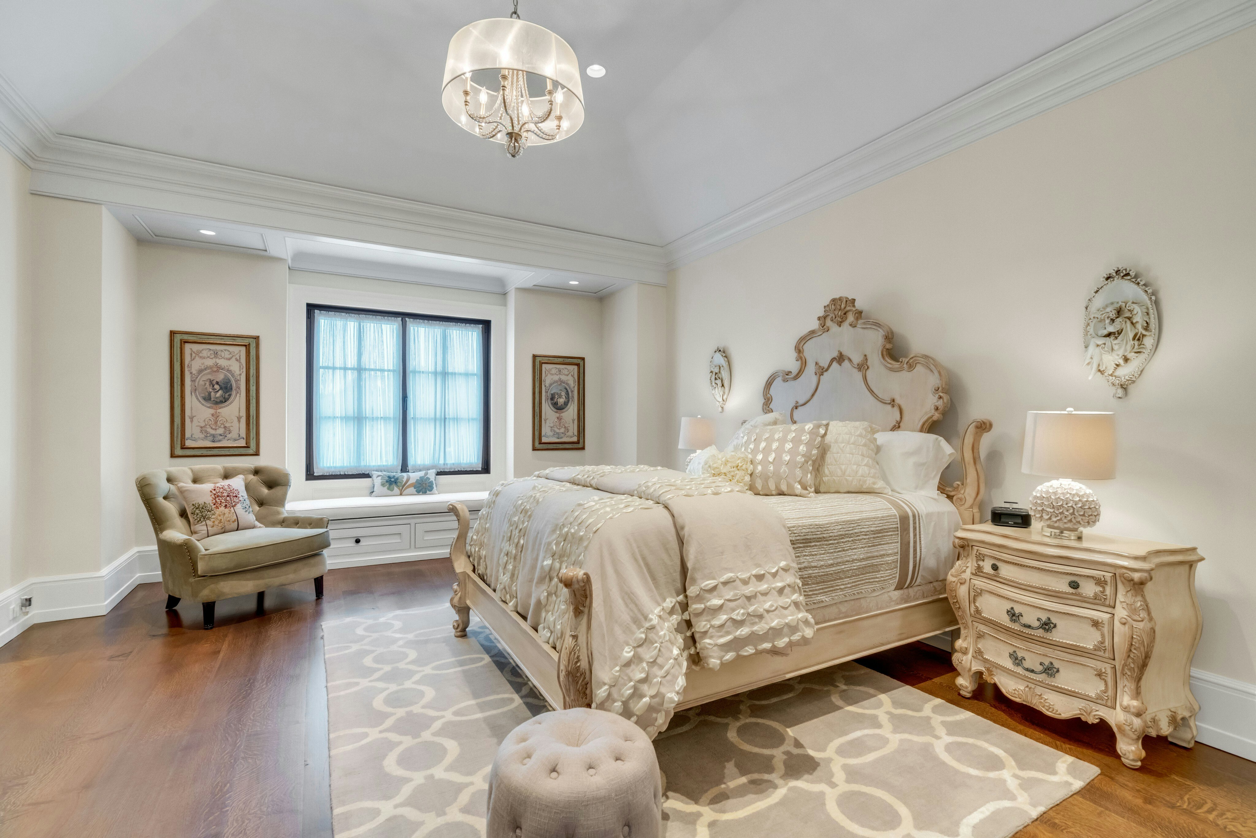 123 East Saddle River Road 