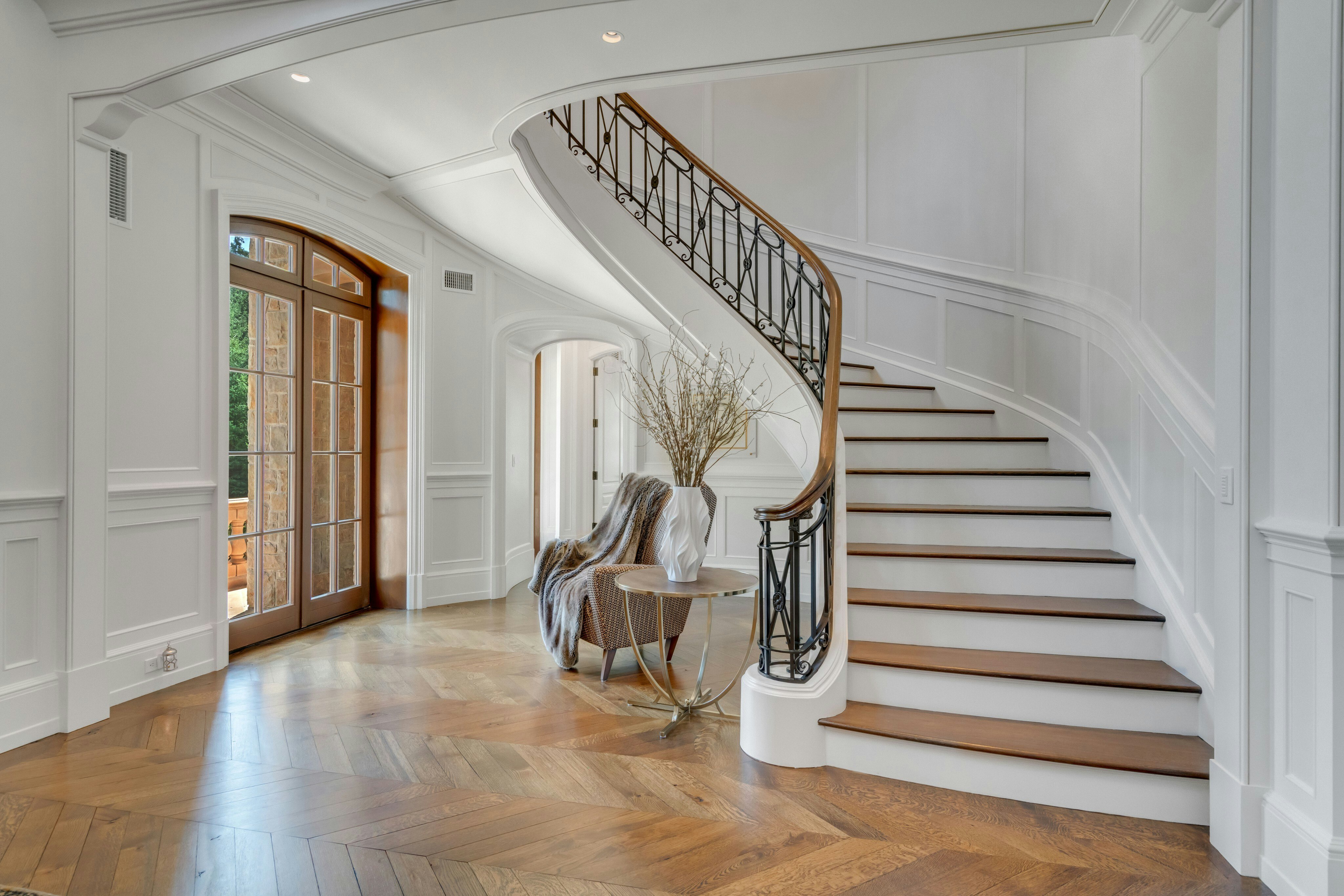 123 East Saddle River Road 