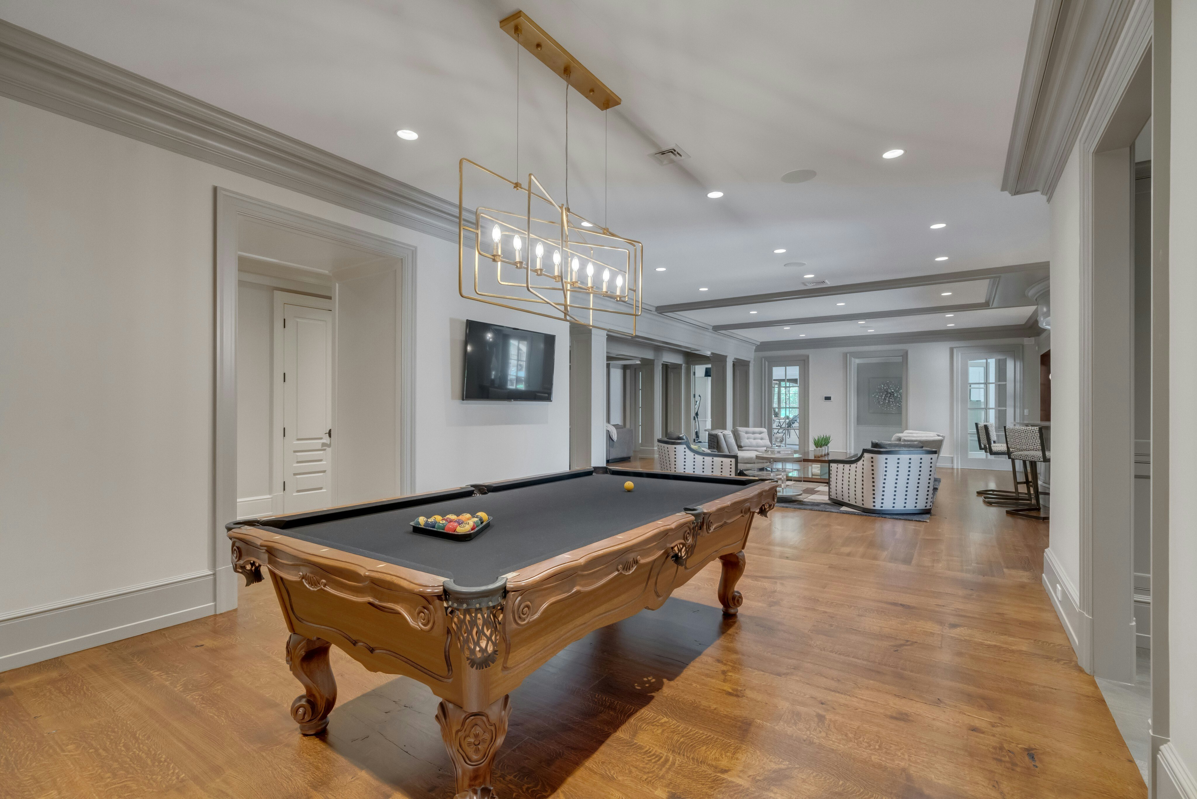 123 East Saddle River Road 