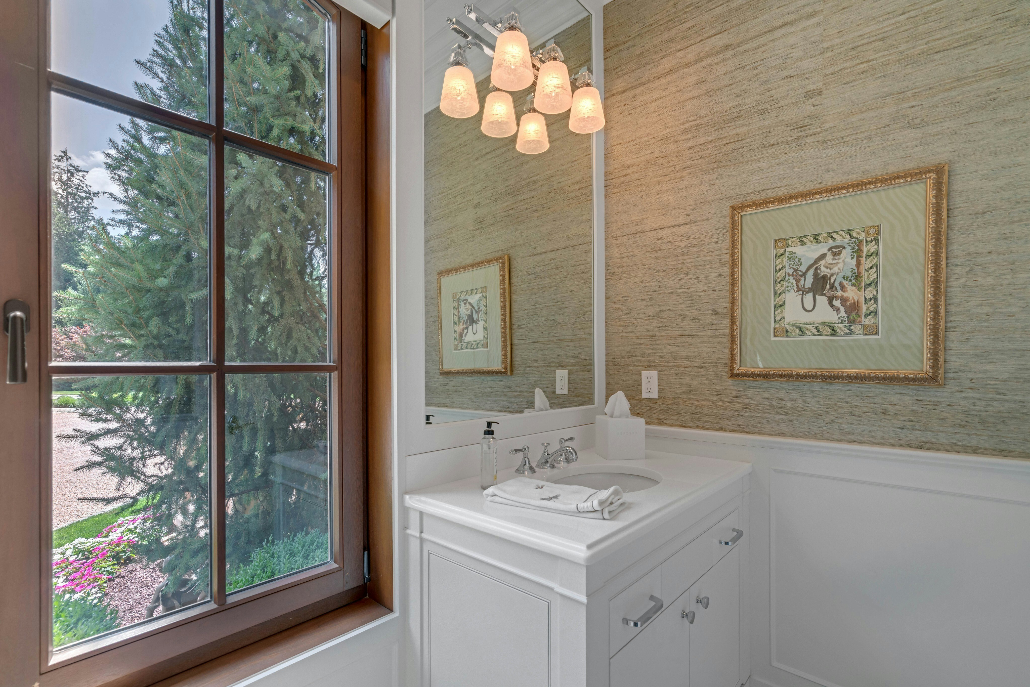 123 East Saddle River Road 
