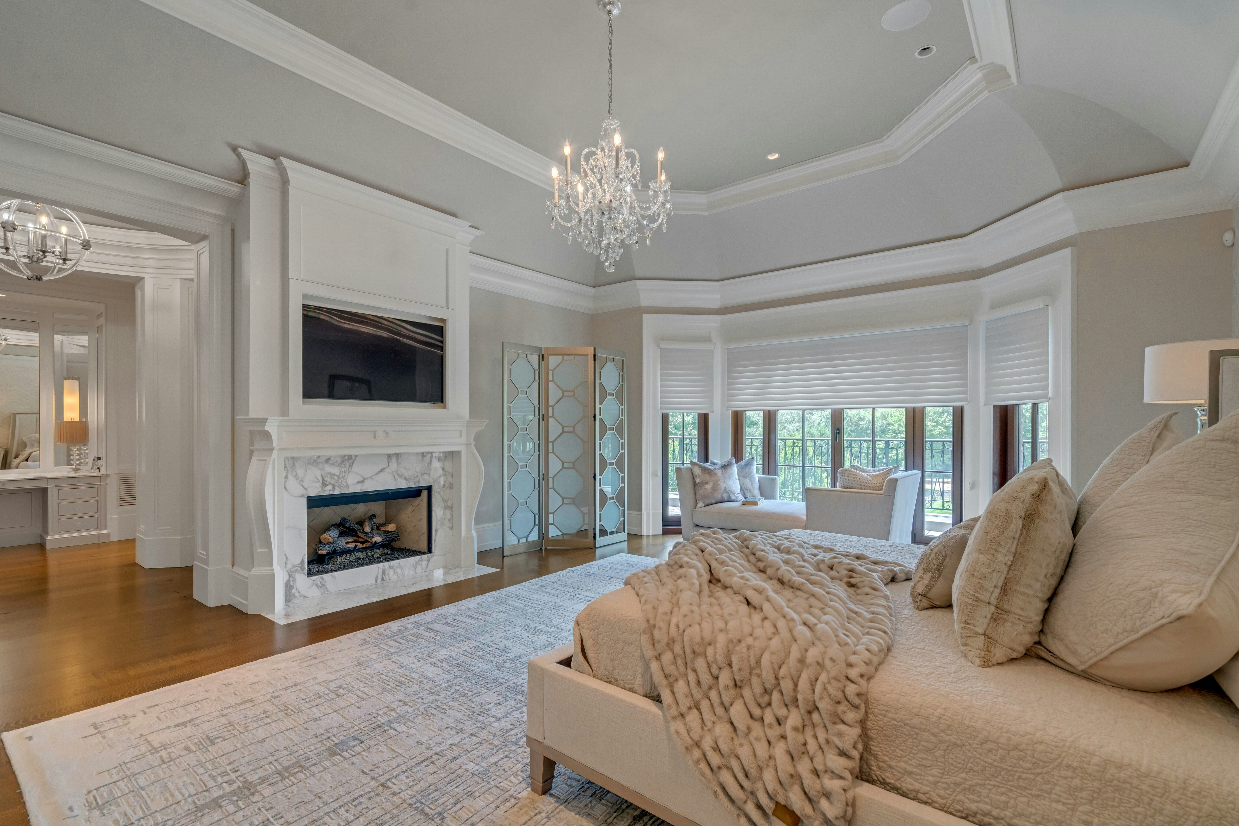 123 East Saddle River Road 