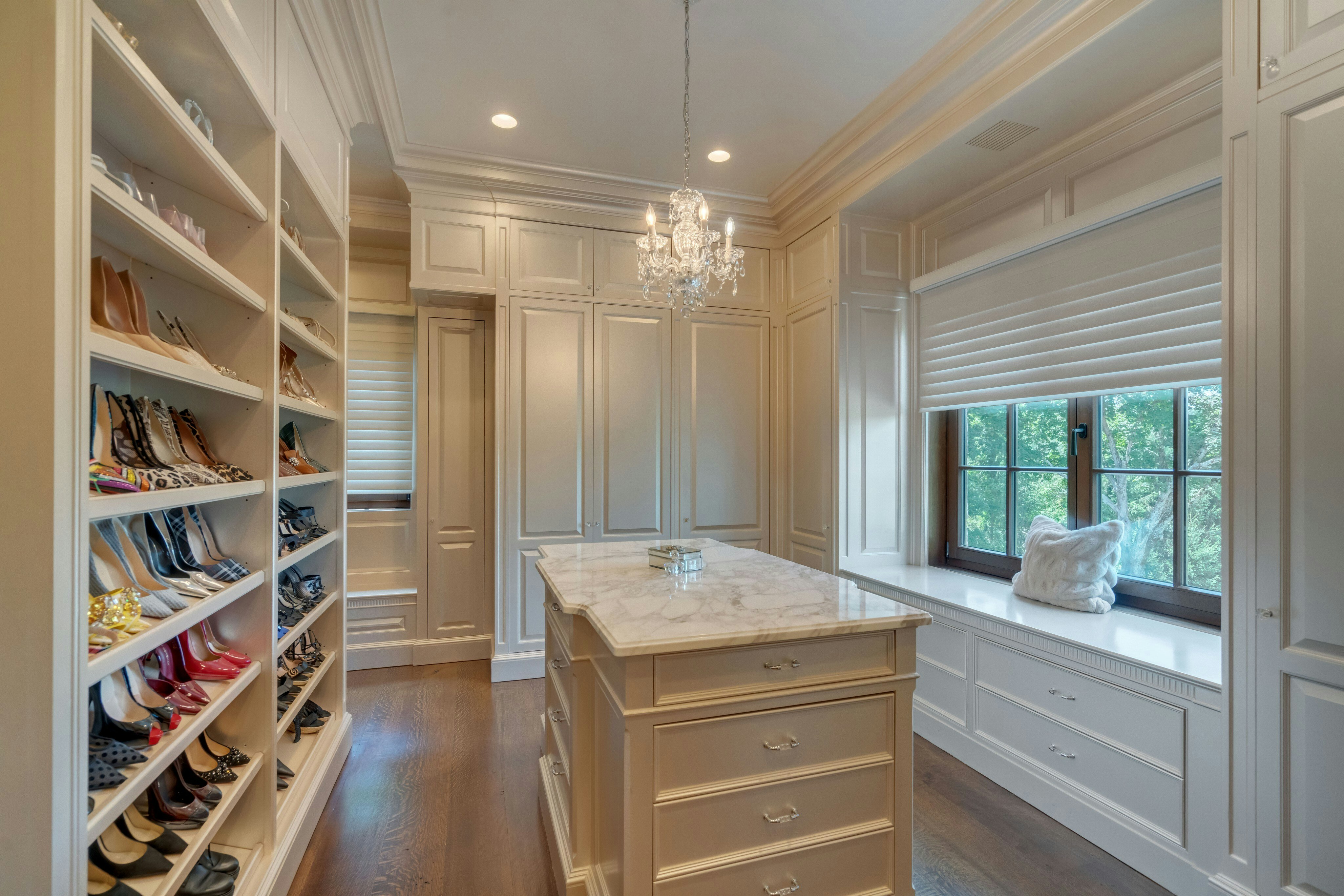 123 East Saddle River Road 