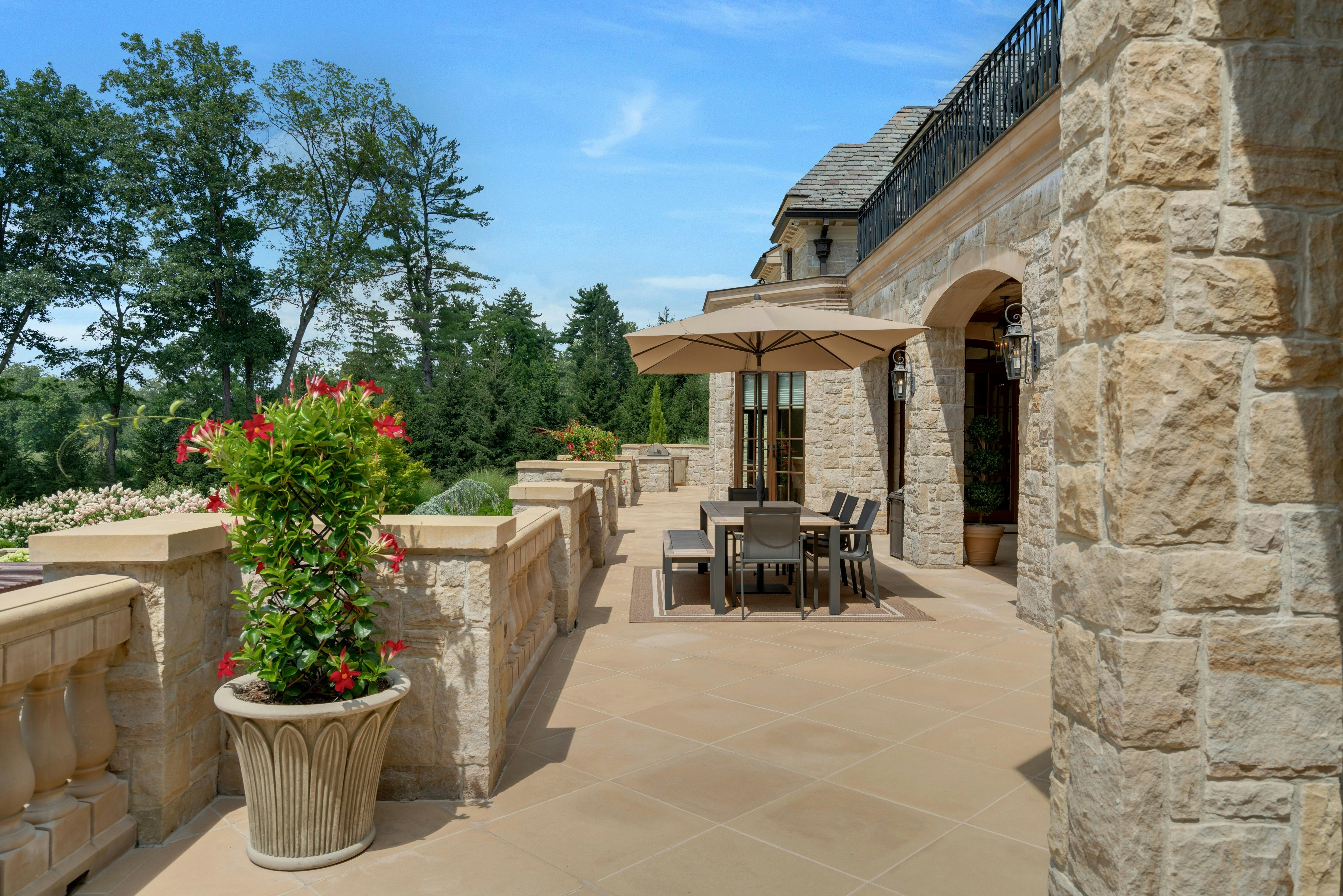 123 East Saddle River Road 
