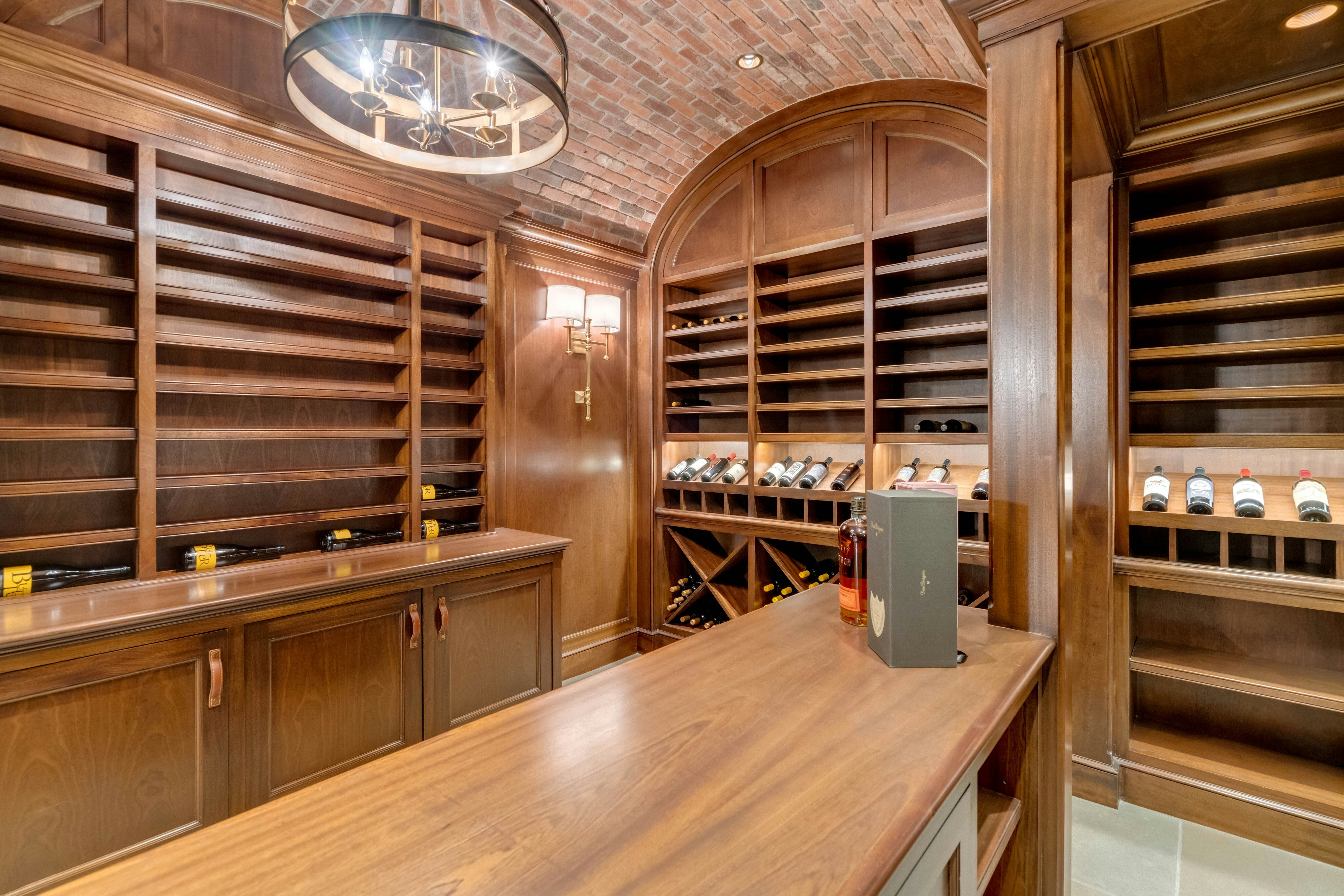 123 East Saddle River Road 
