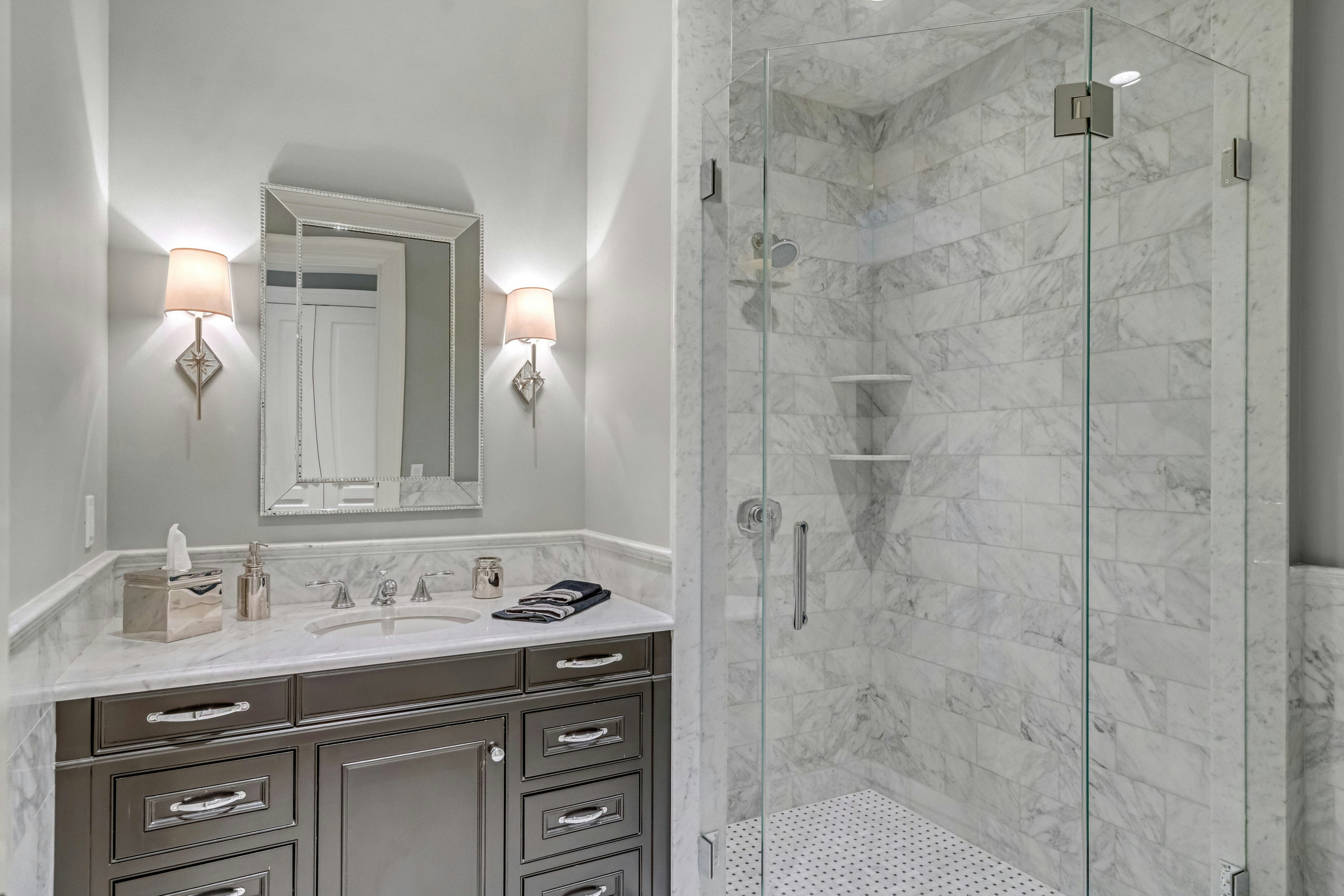 123 East Saddle River Road 