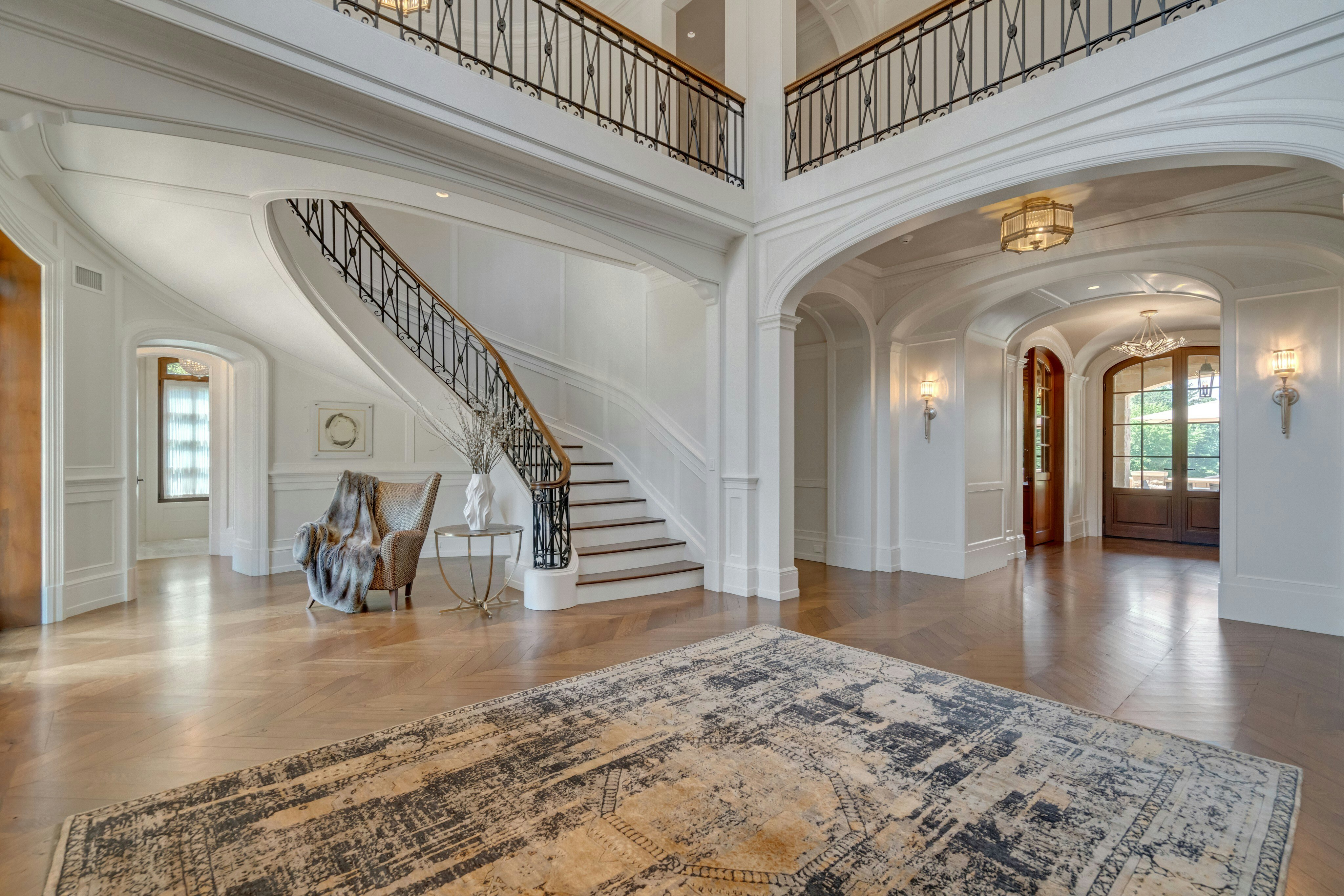 123 East Saddle River Road 