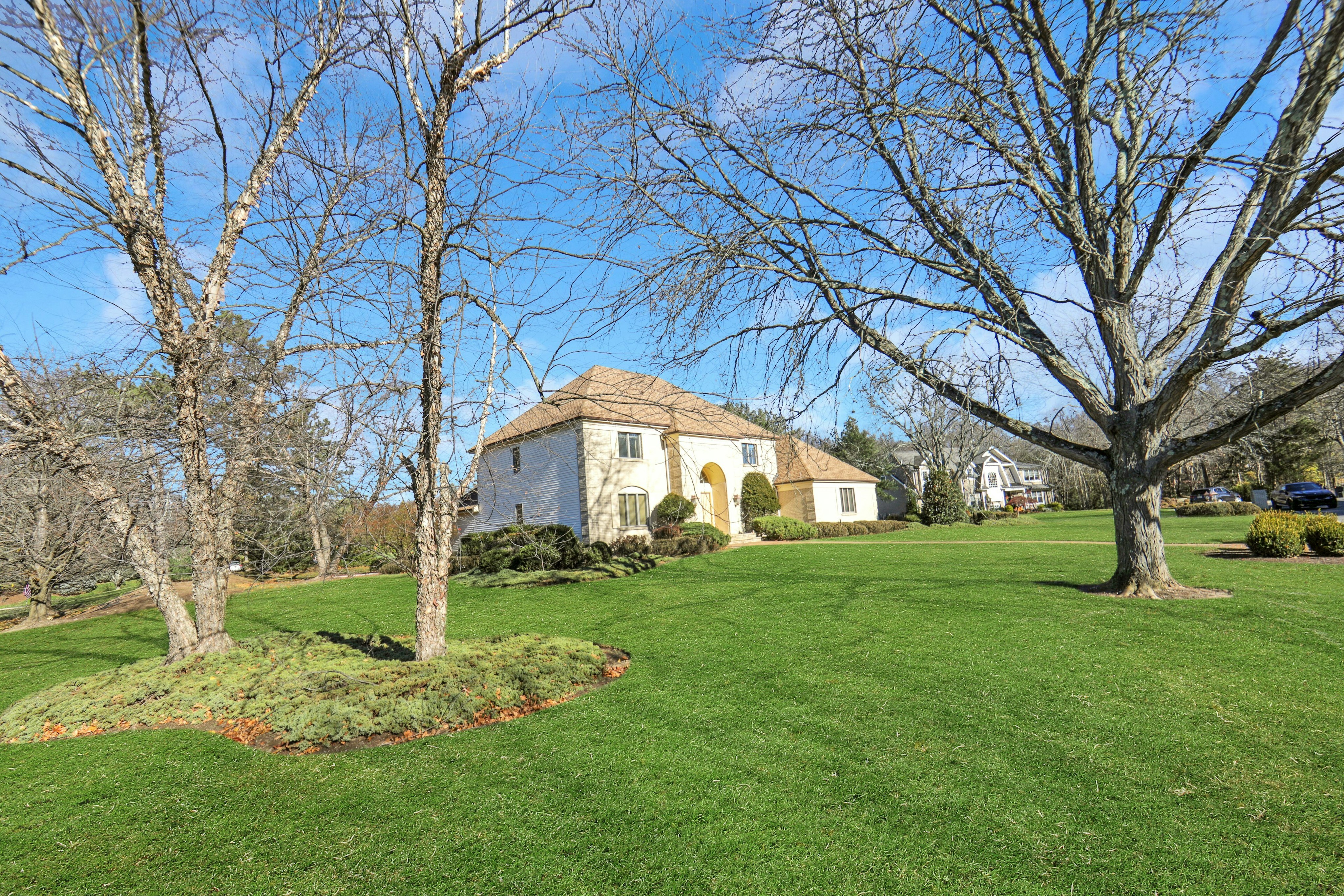 300 Forsythia Court 