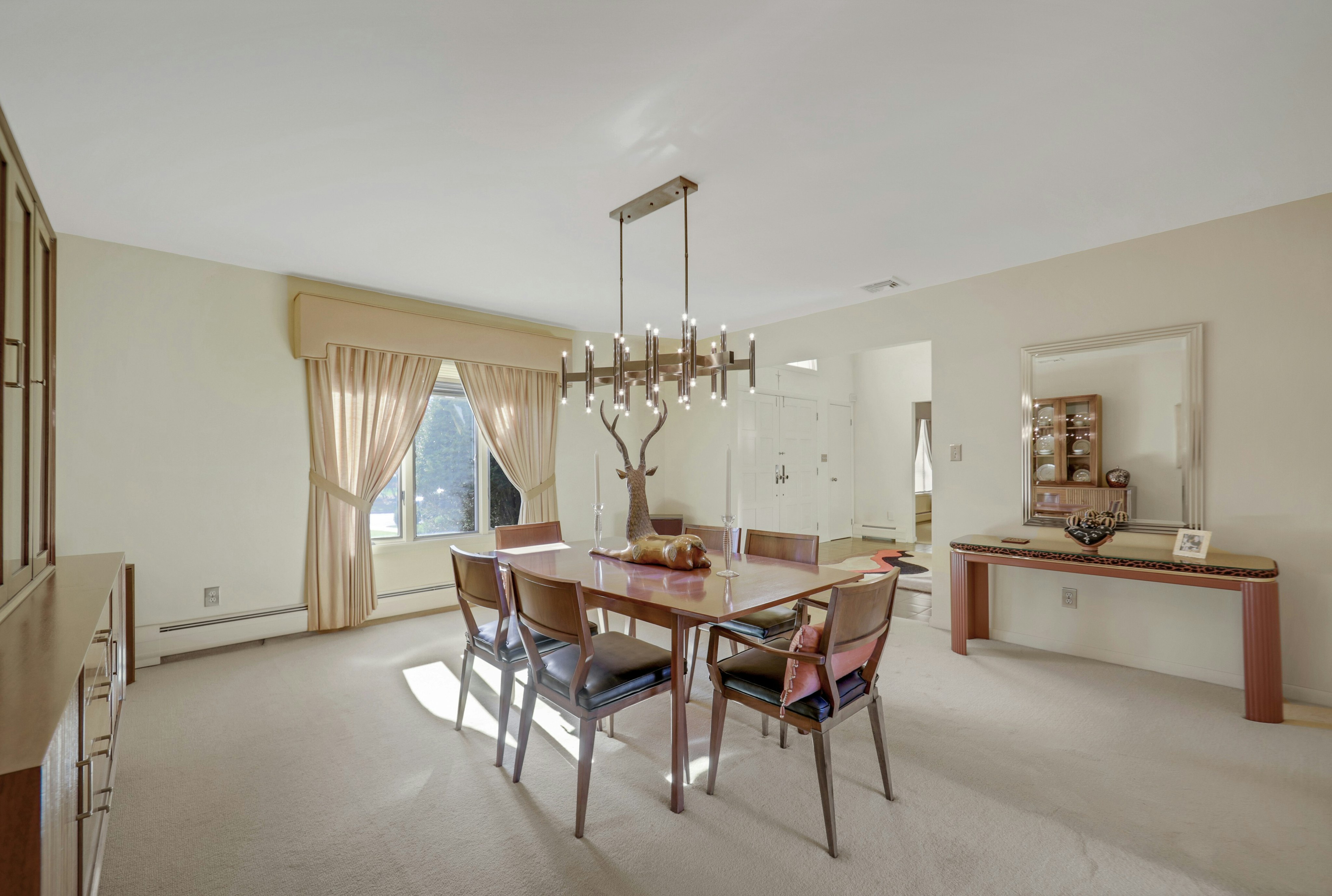 300 Forsythia Court 