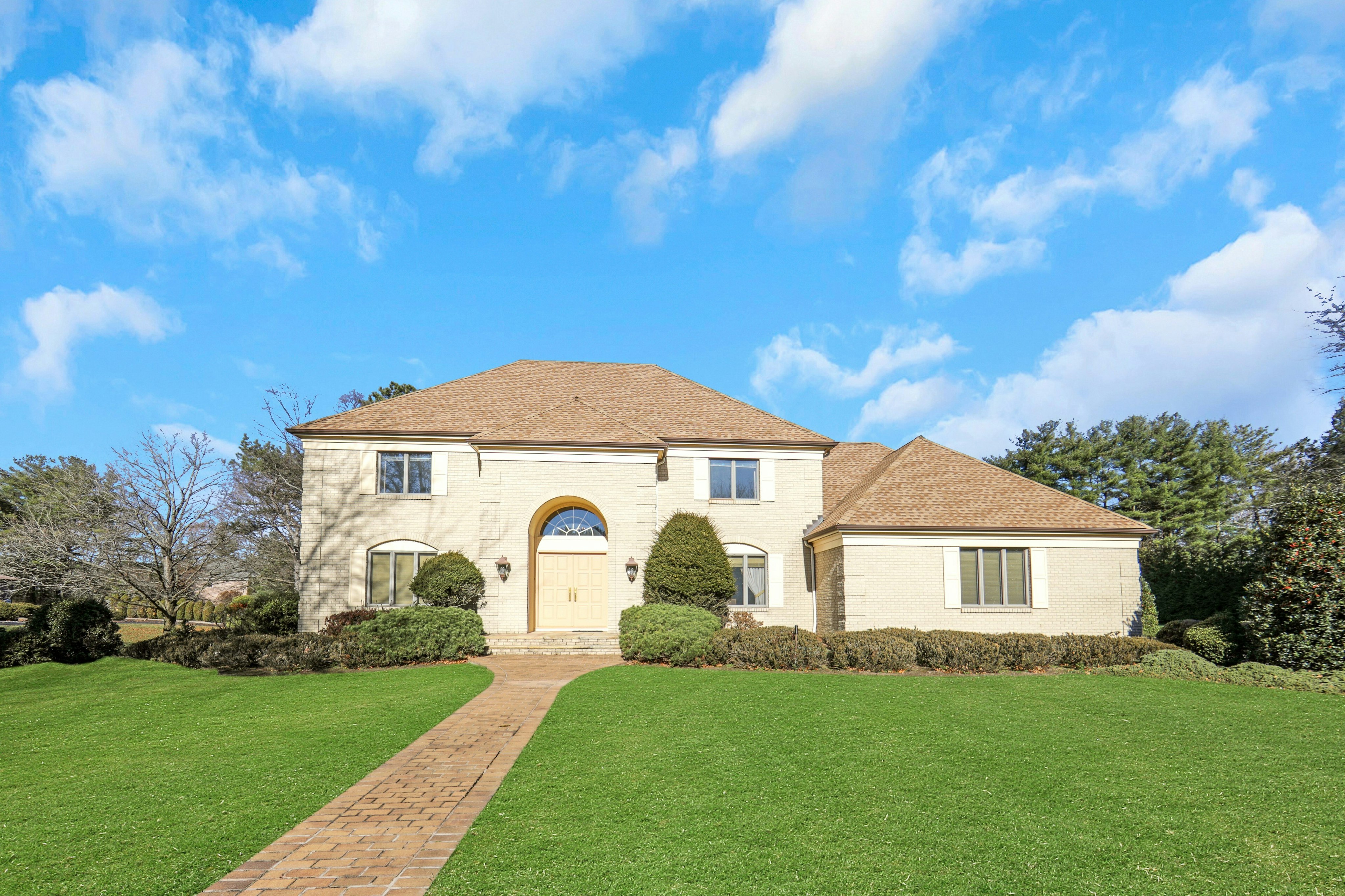 300 Forsythia Court 