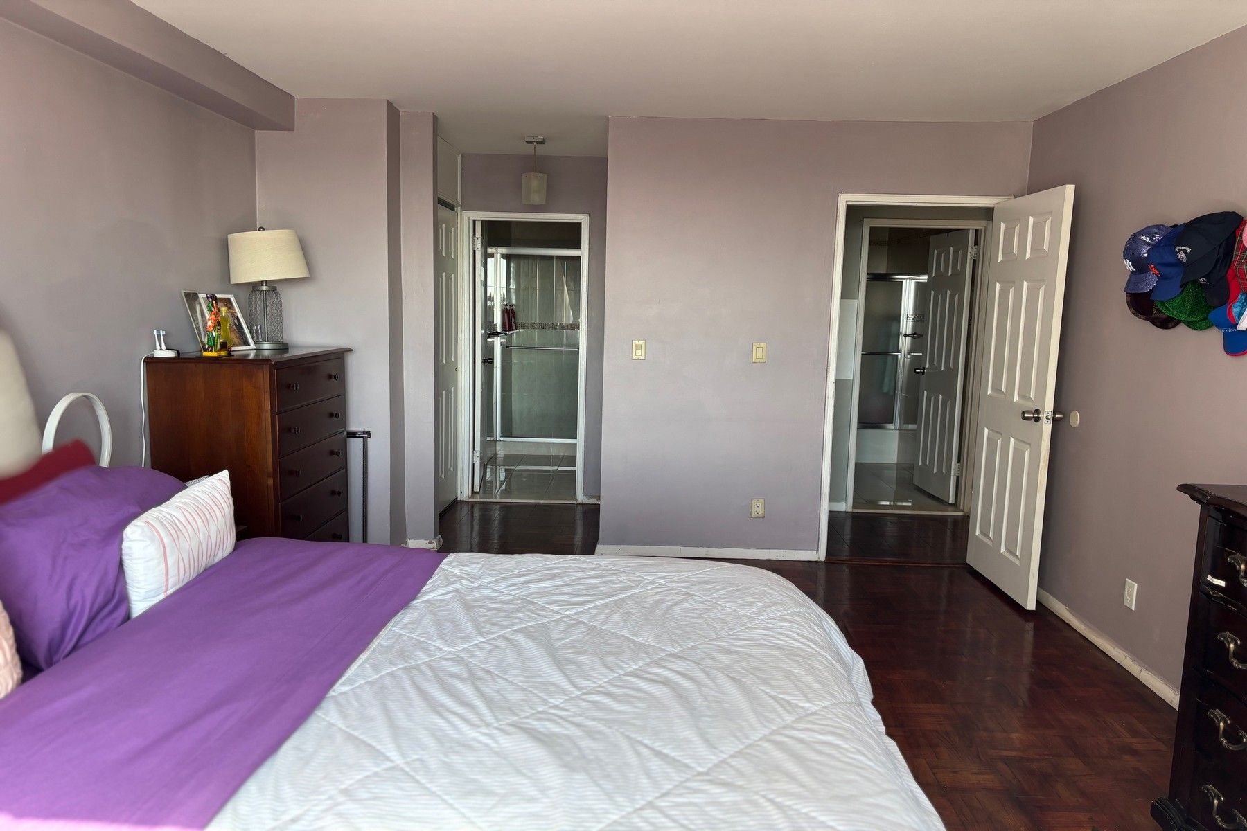 2000 Linwood Avenue 14Y