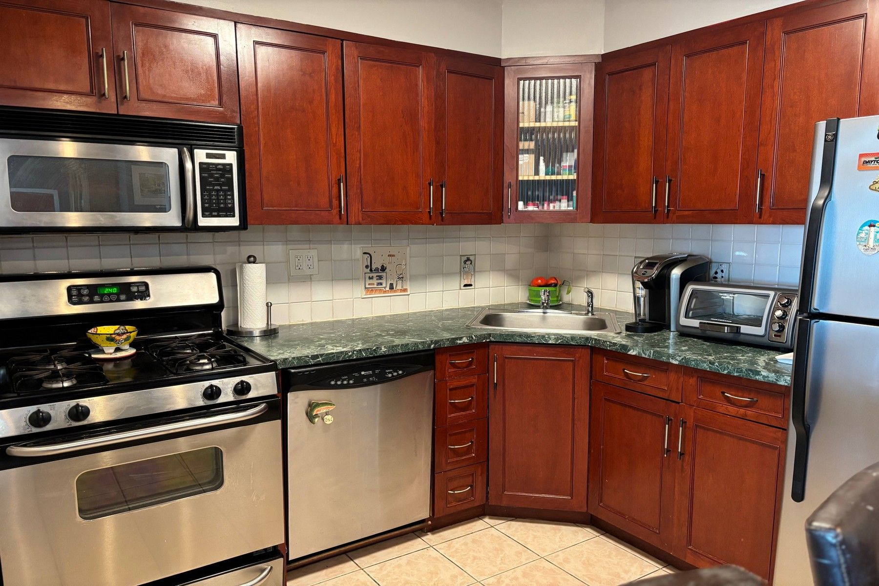 2000 Linwood Avenue 14Y