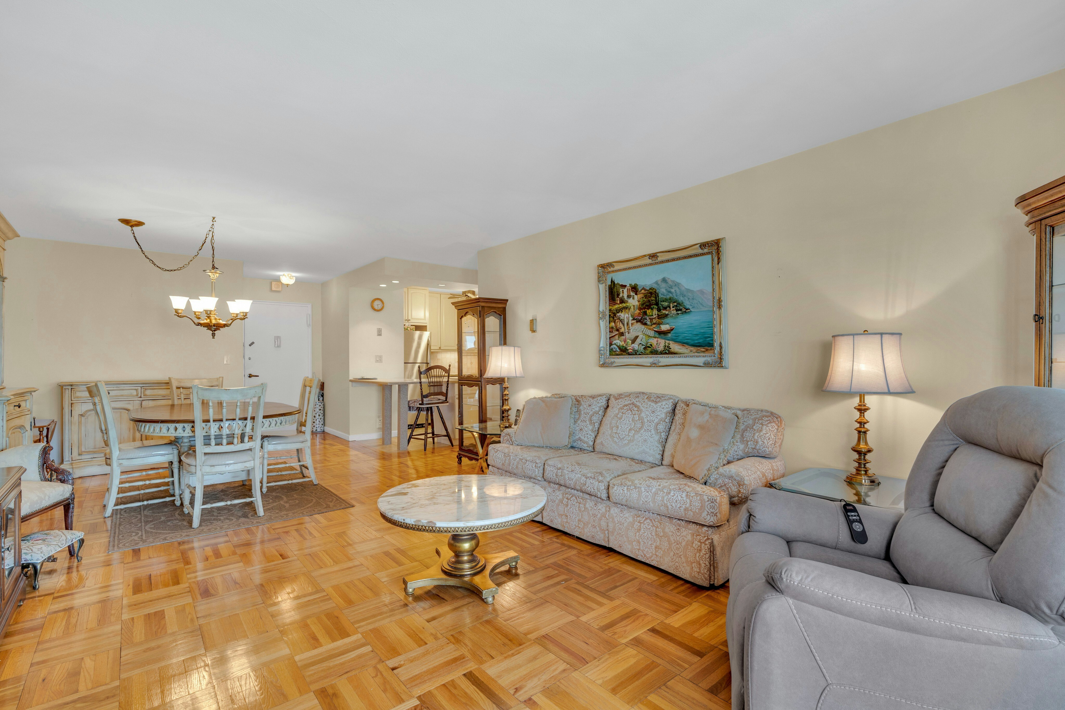 2000 Linwood Avenue #16T 