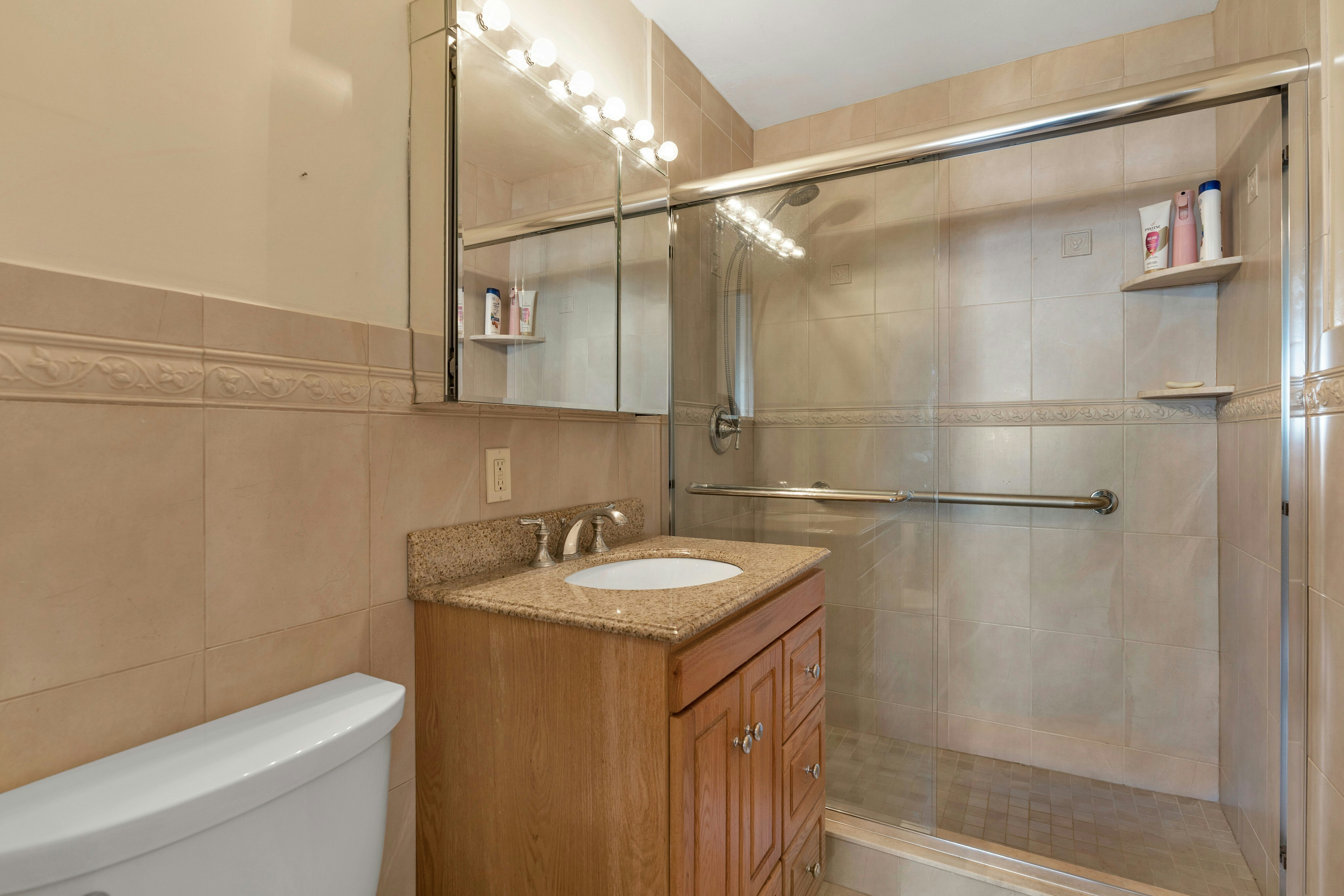 2000 Linwood Avenue #16T 