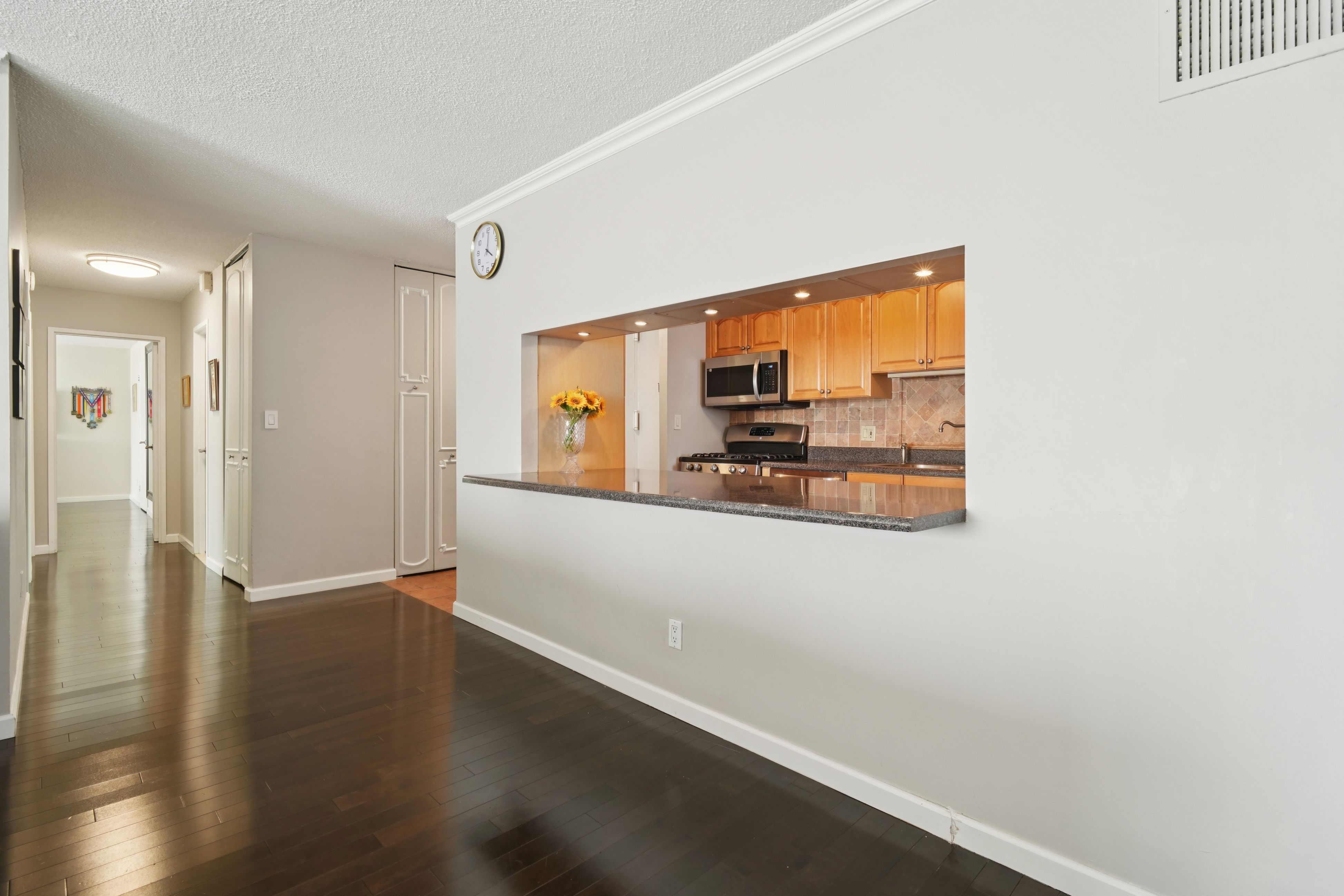 555 North Avenue #6F 