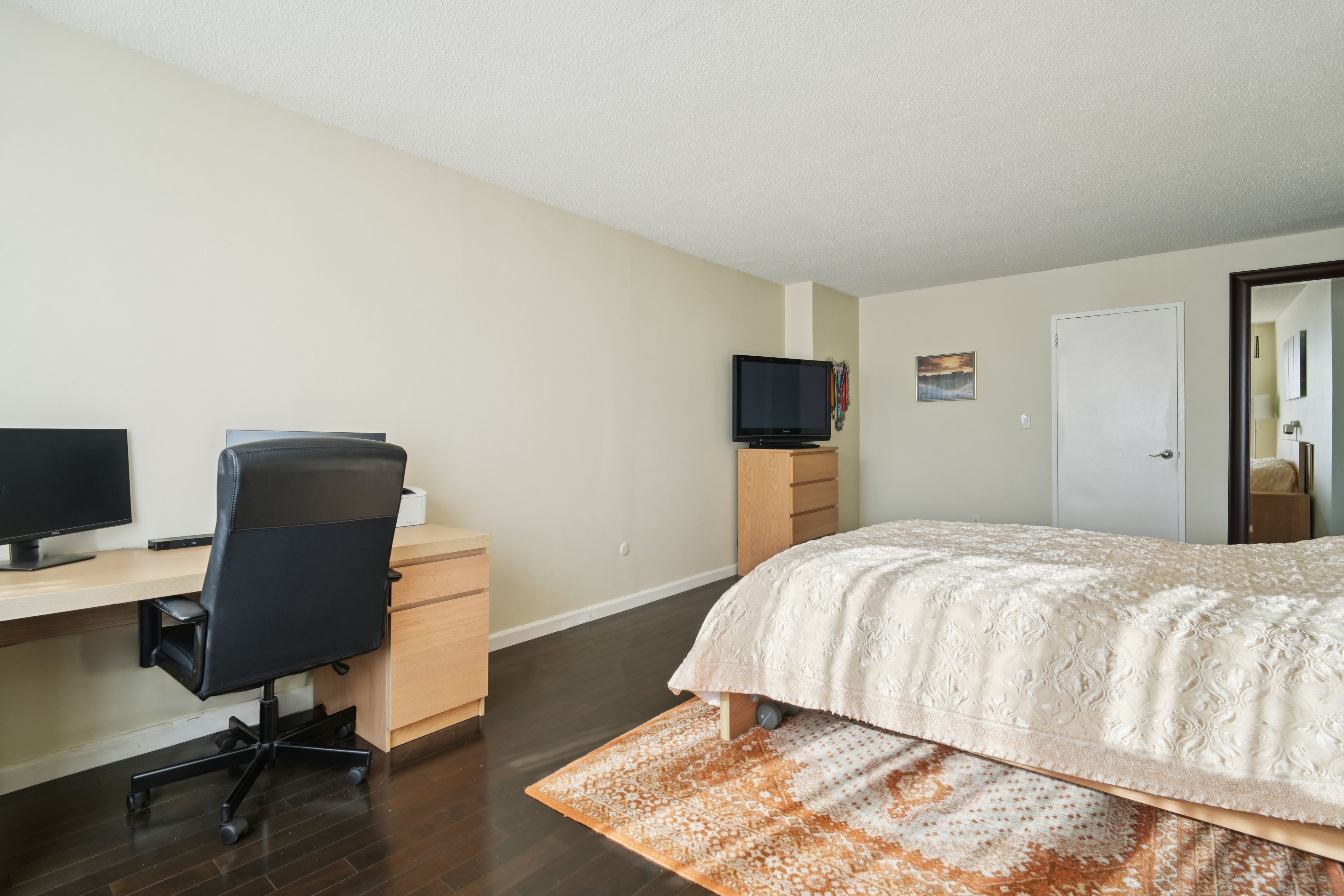 555 North Avenue #6F 