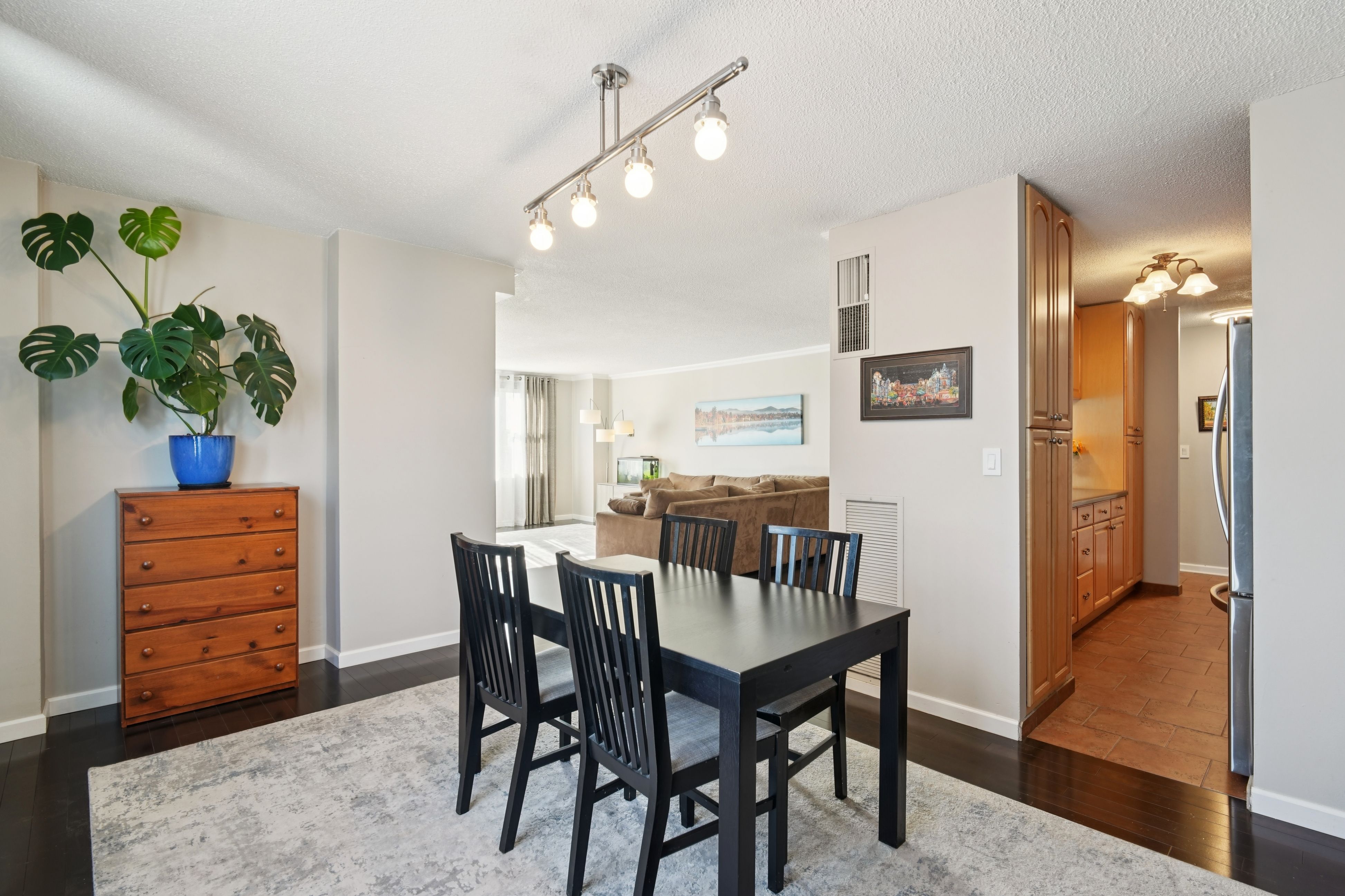 555 North Avenue #6F 