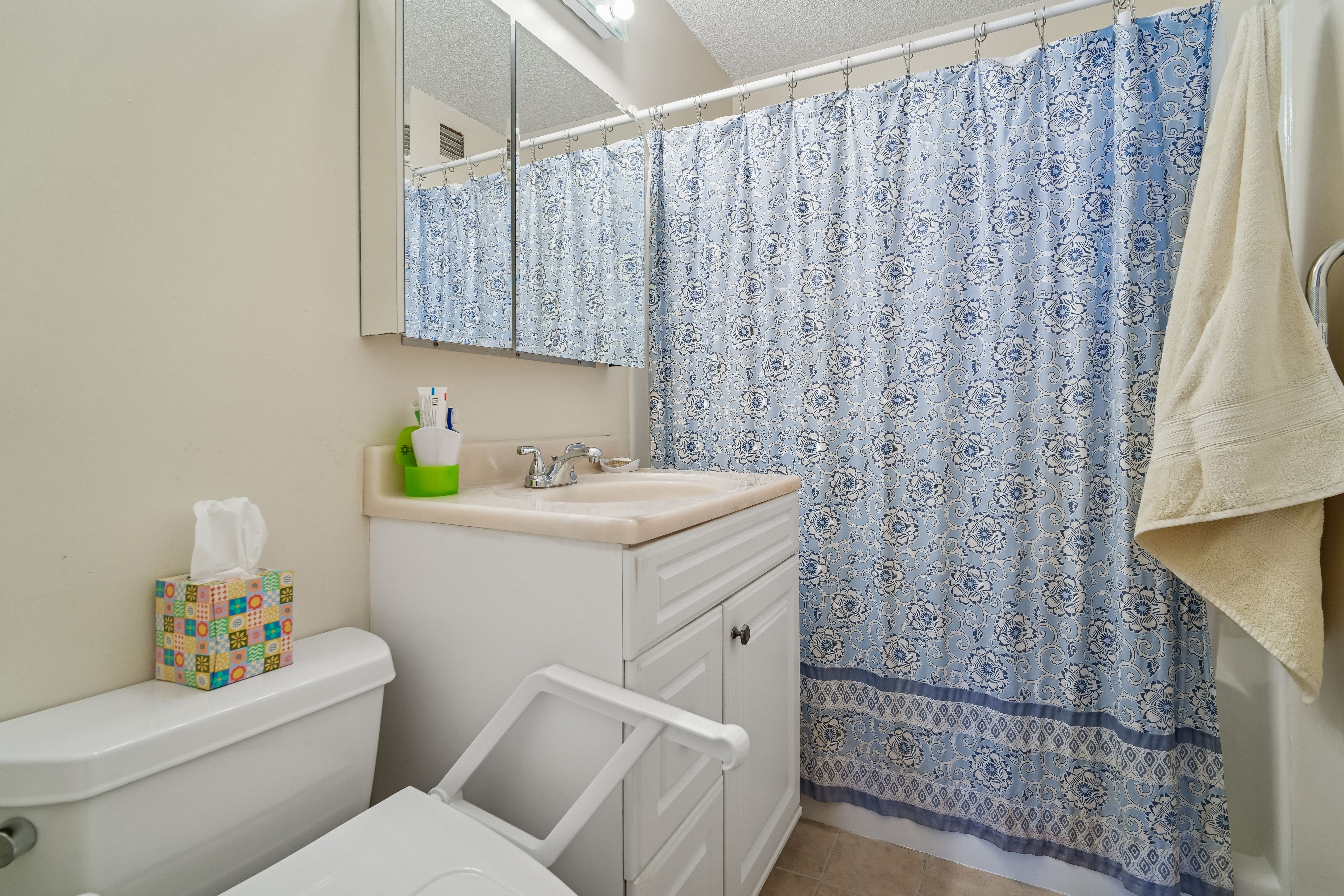 555 North Avenue #21M 