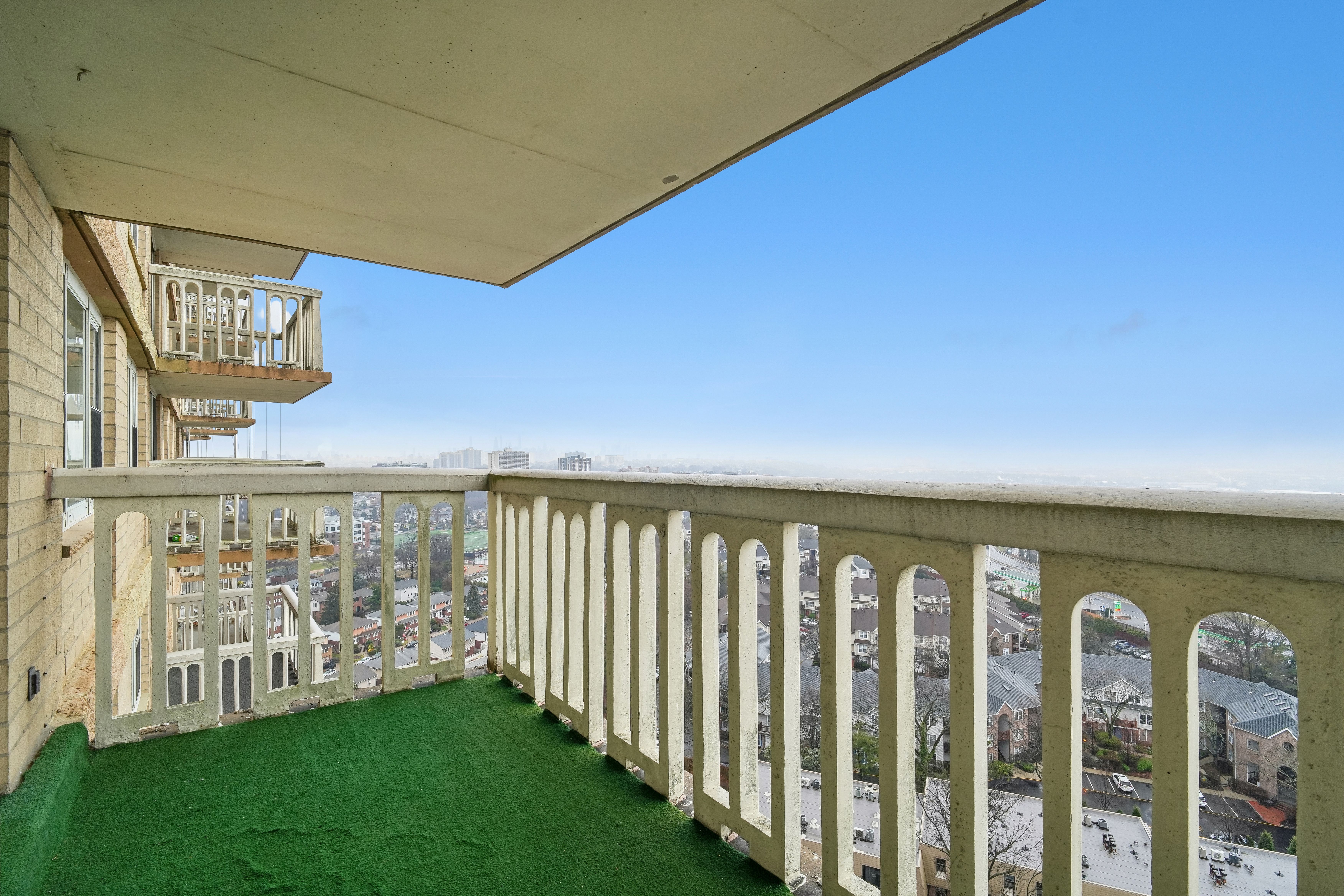 555 North Avenue #21M 