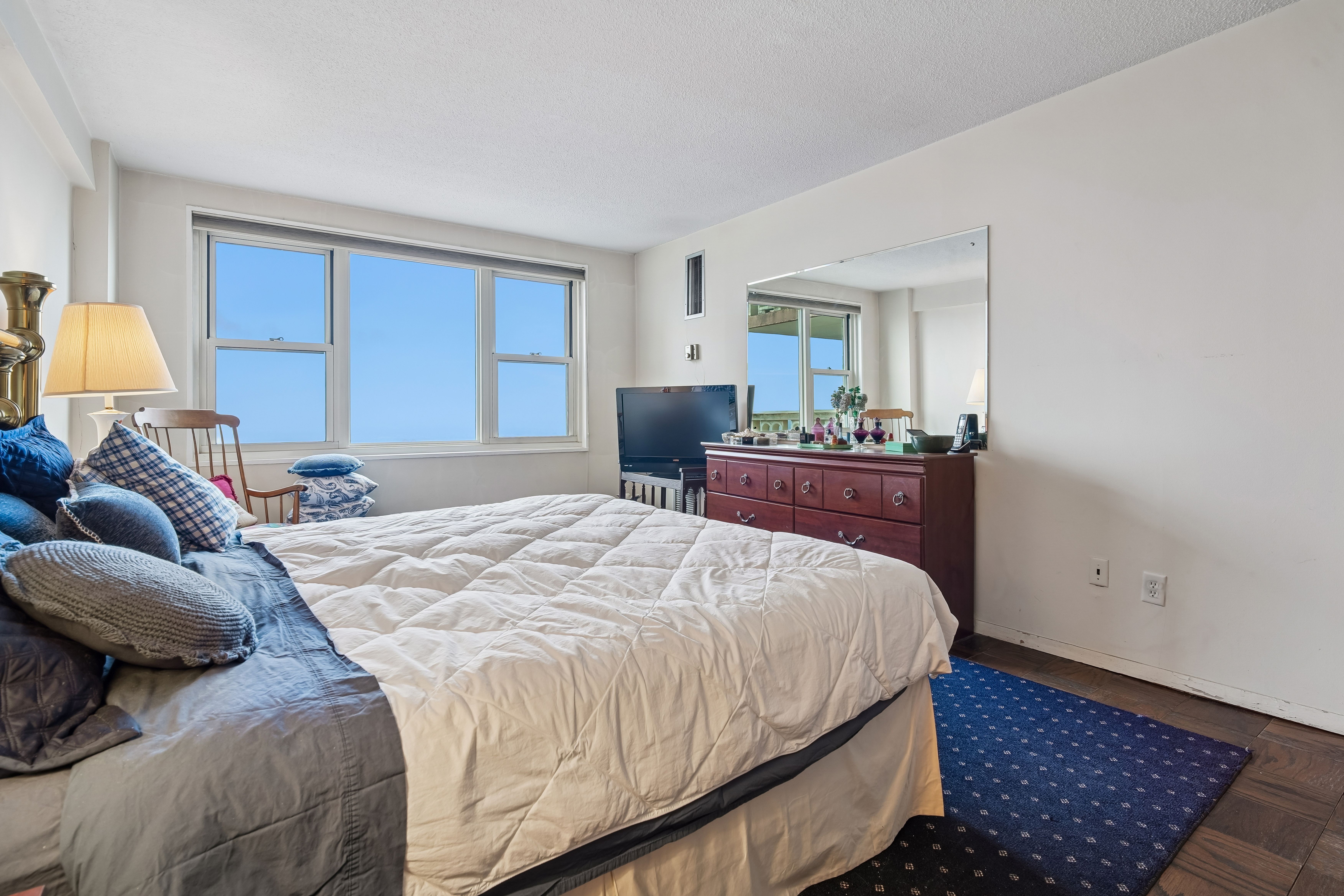 555 North Avenue #21M 