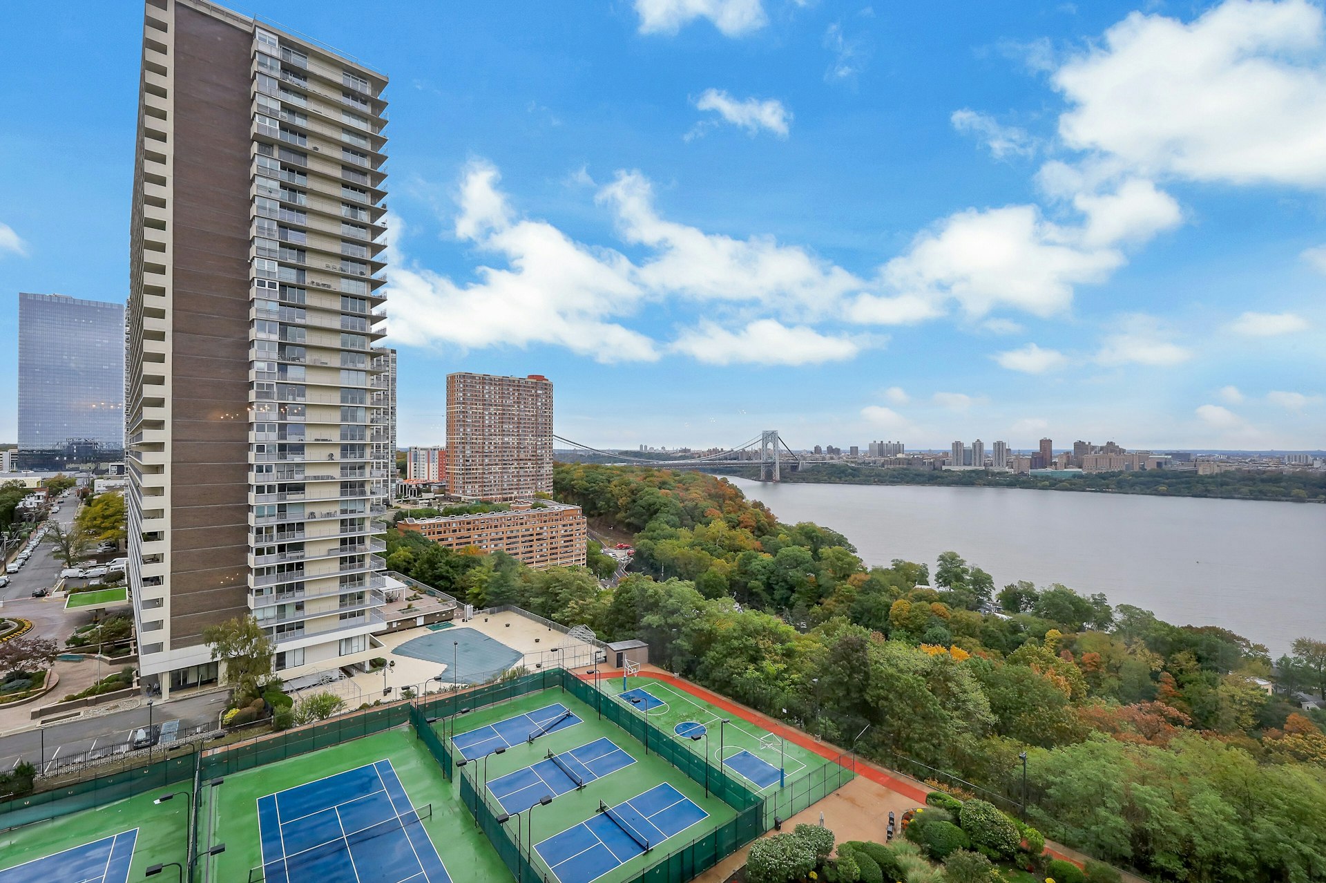 1512 Palisade Avenue Unit# 12G