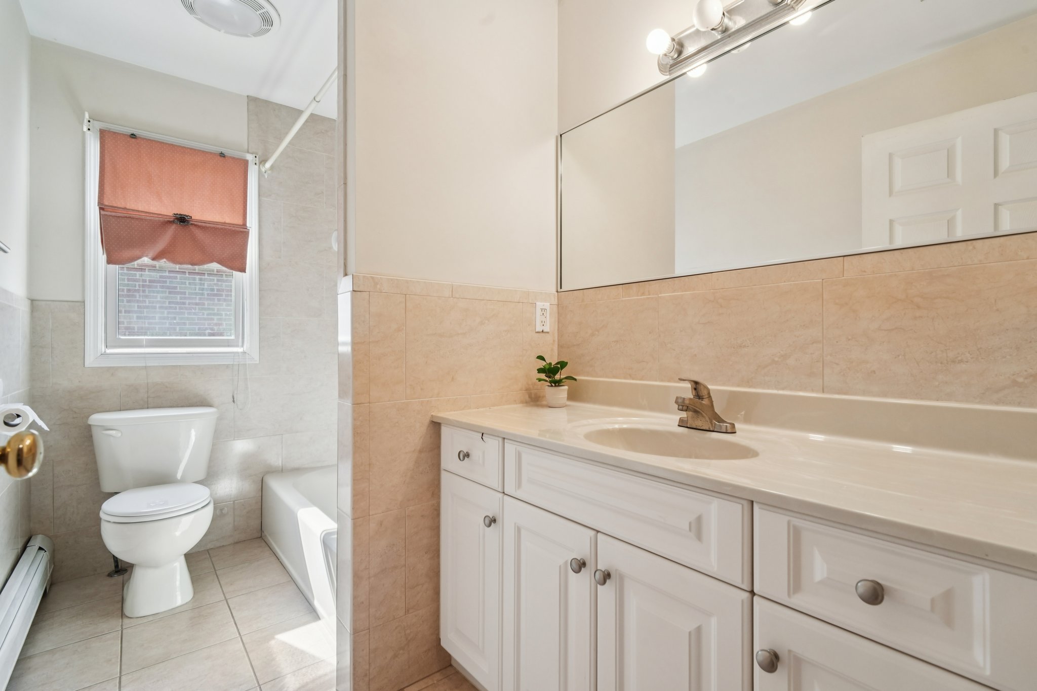 1561 Anderson Avenue 