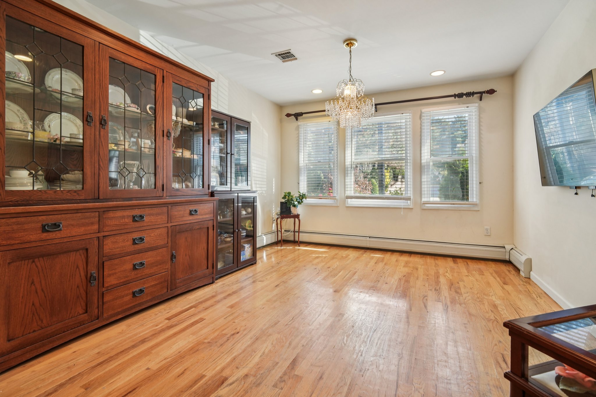 1561 Anderson Avenue 