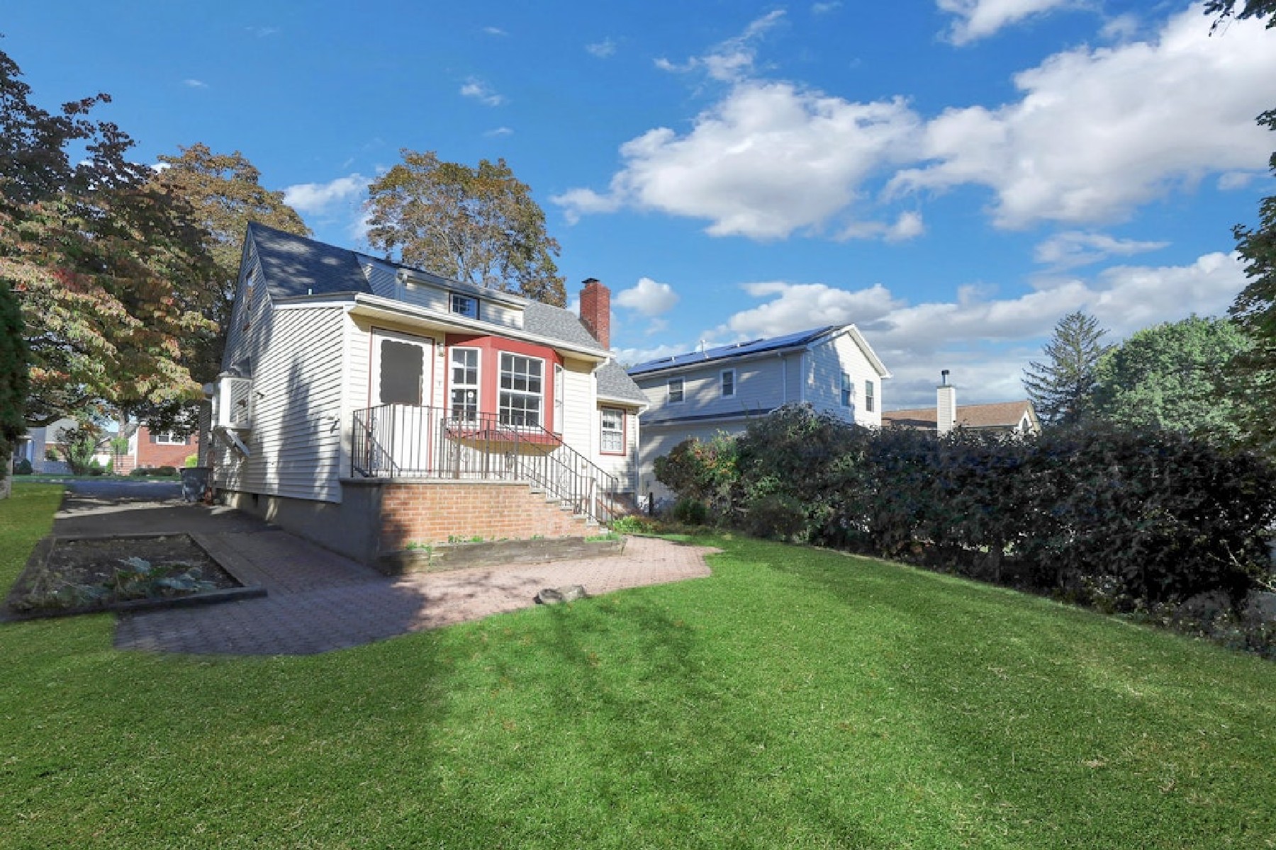 319 Walthery Avenue 
