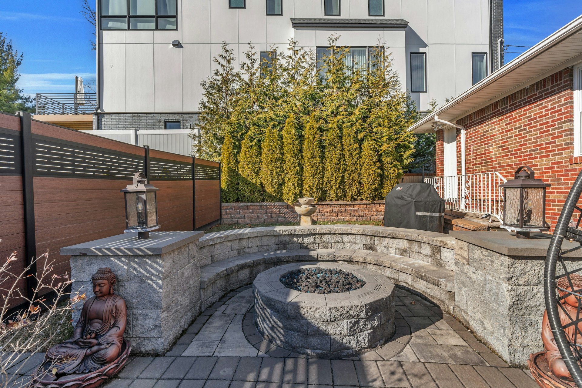 60 Edgewater Road 