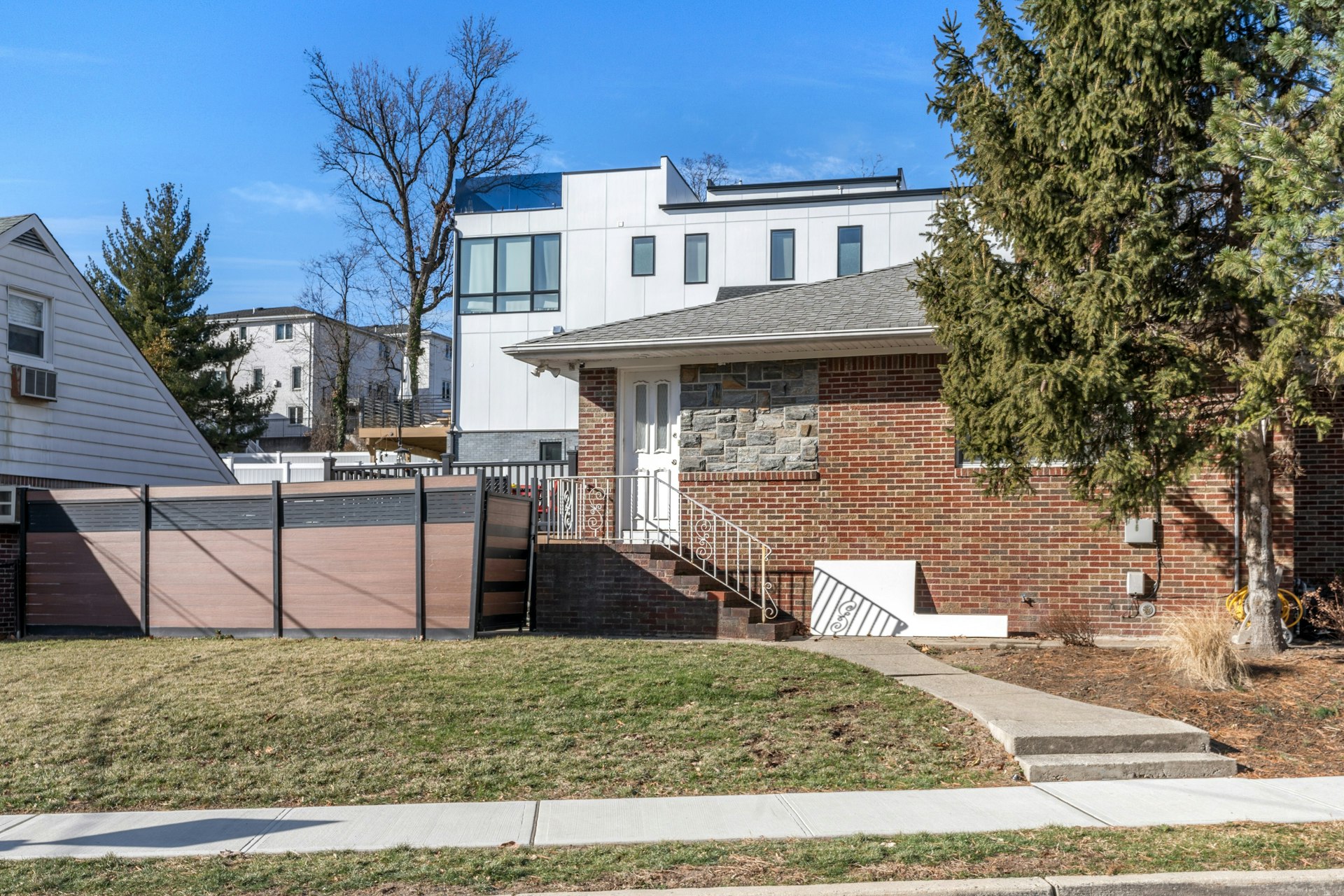 60 Edgewater Road 