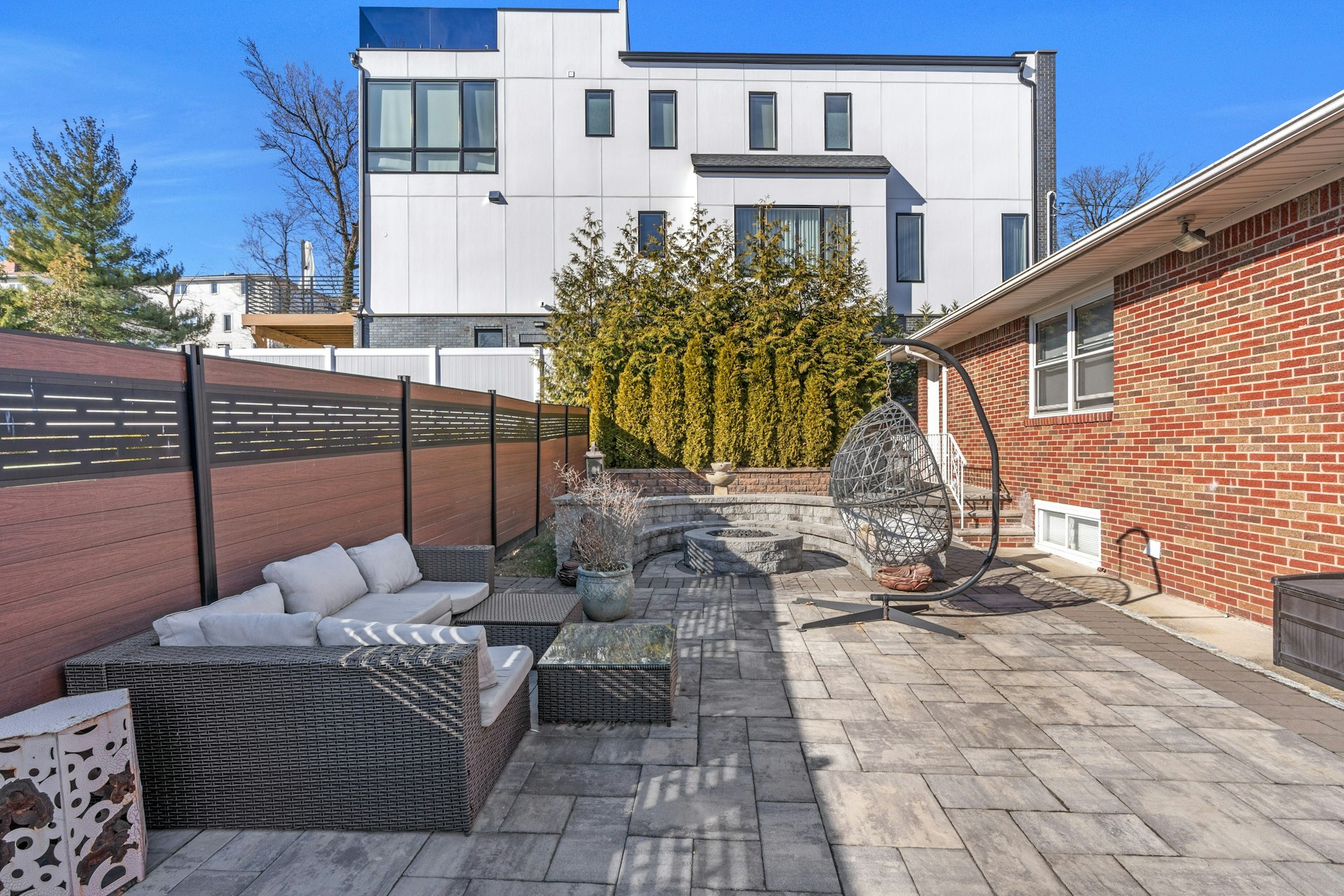 60 Edgewater Road 