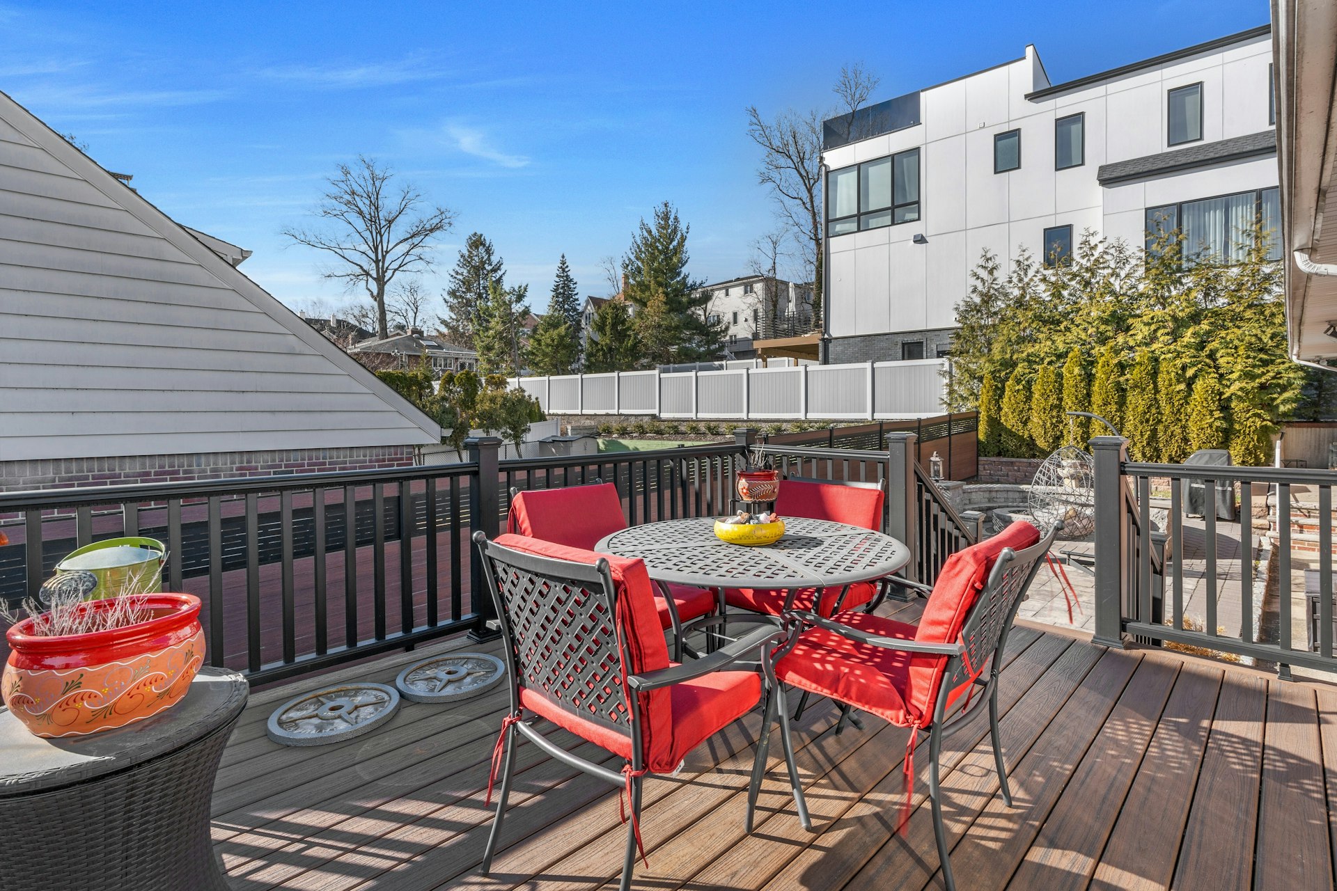 60 Edgewater Road 