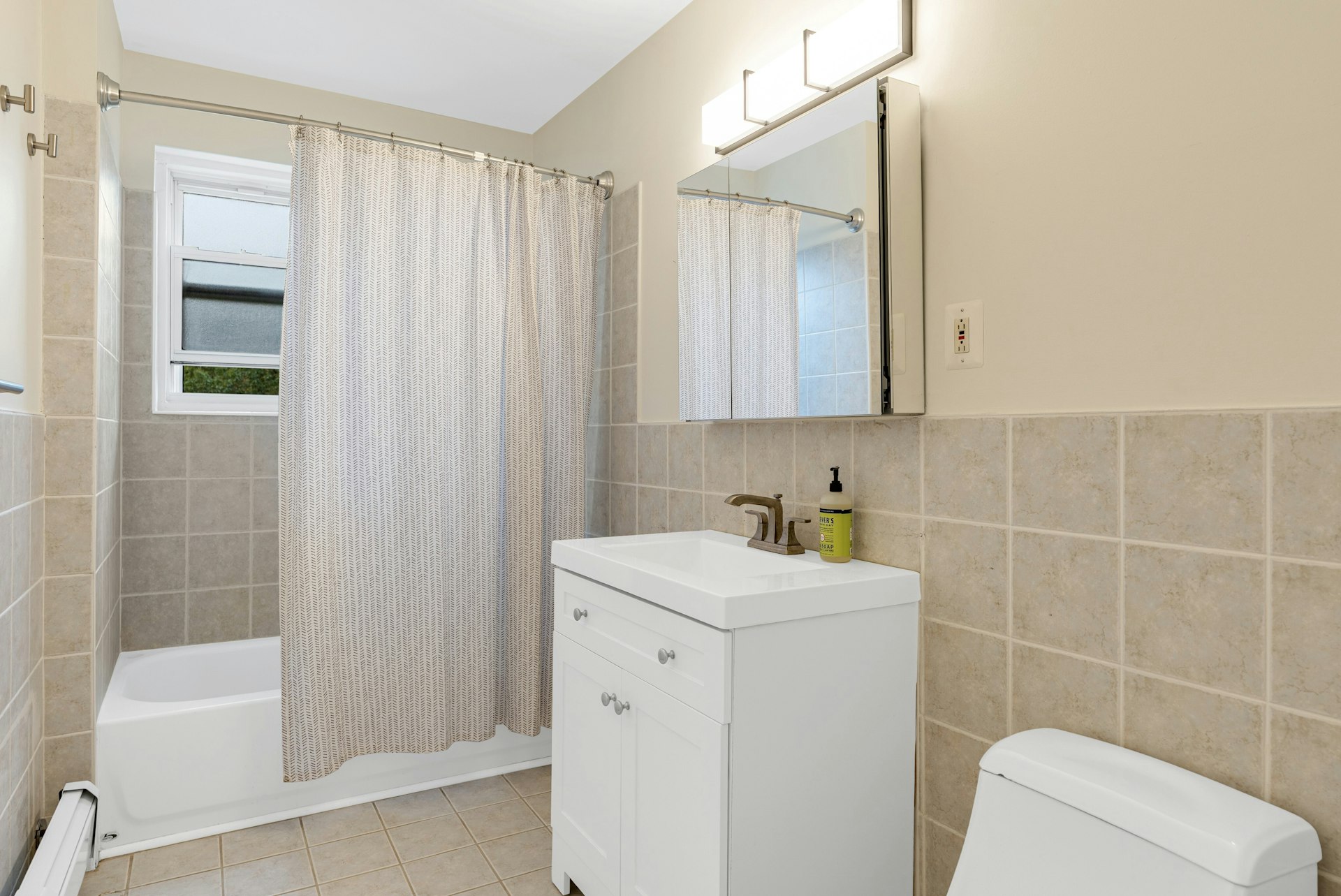 2350 Linwood Avenue #5C 