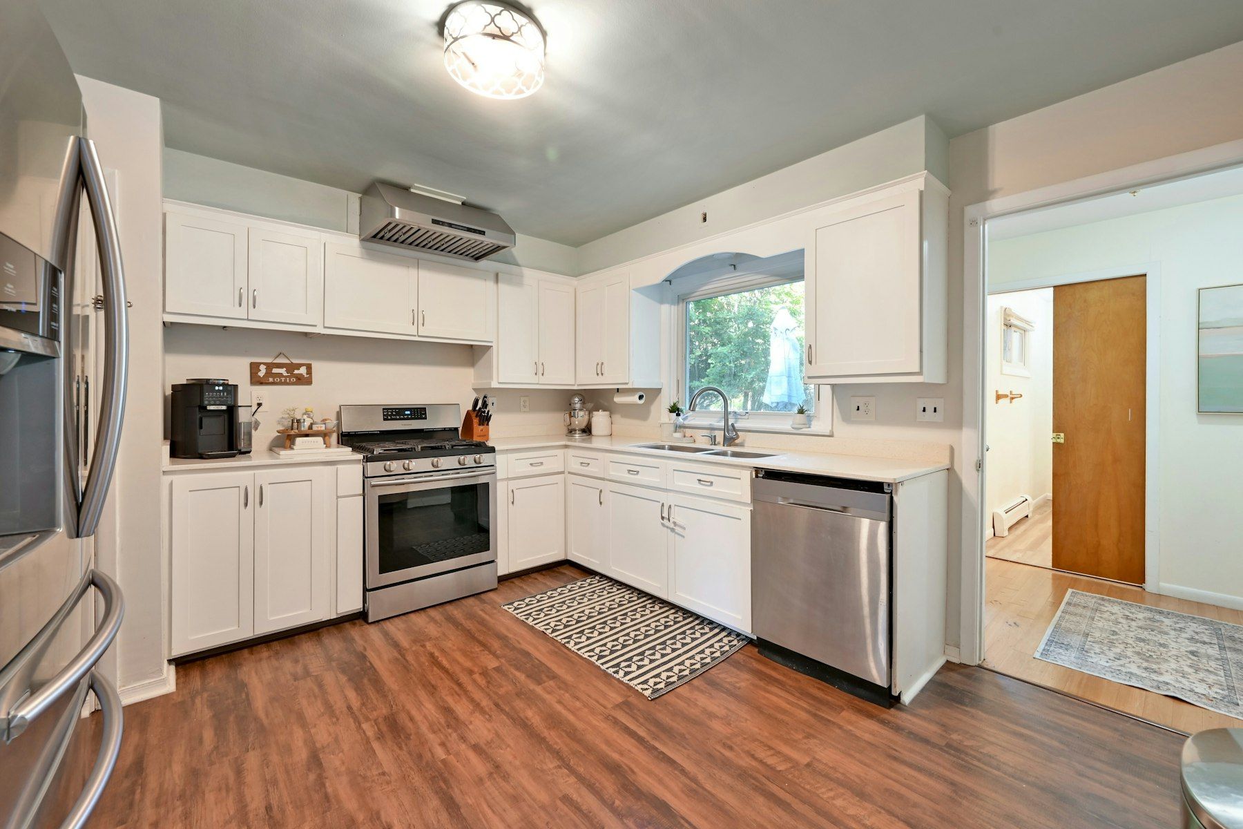 211 Airmount Rd 