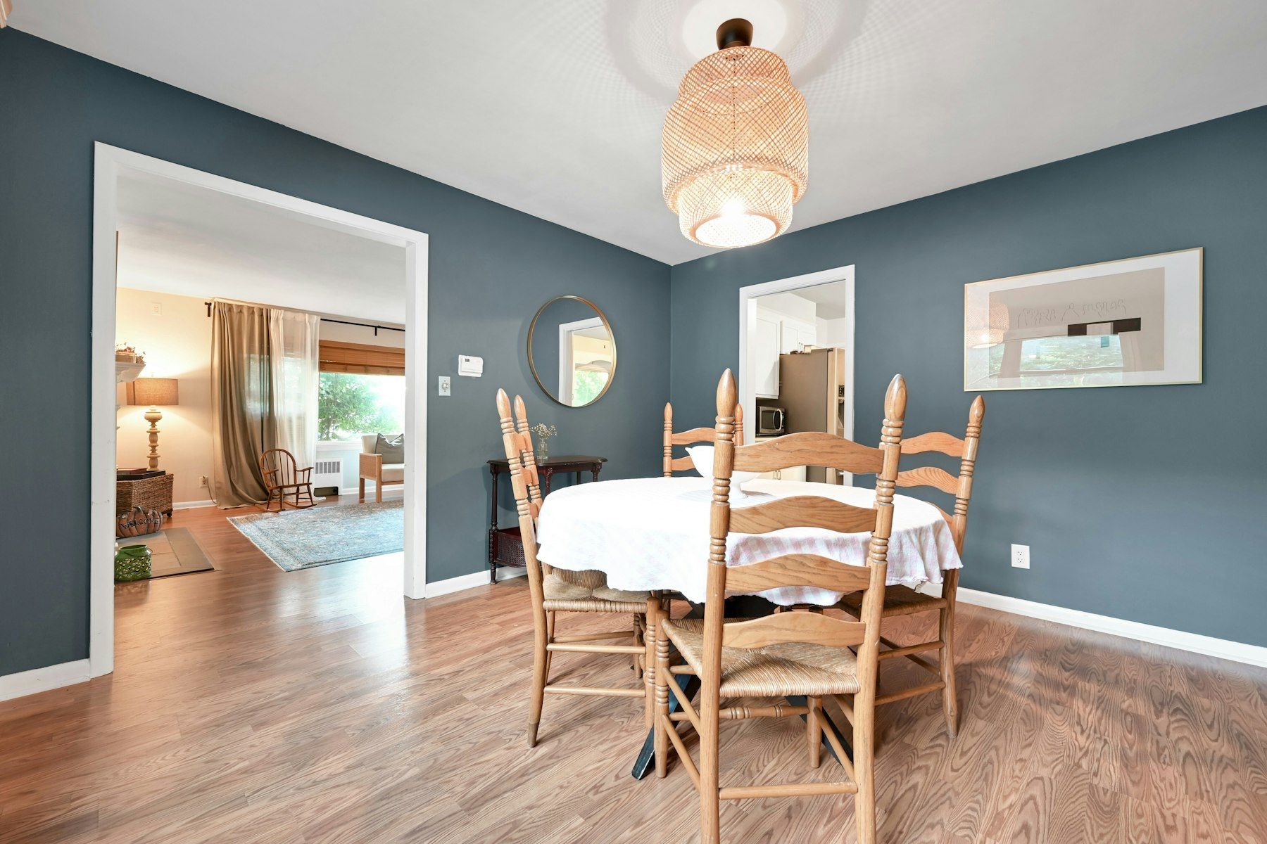 211 Airmount Rd 