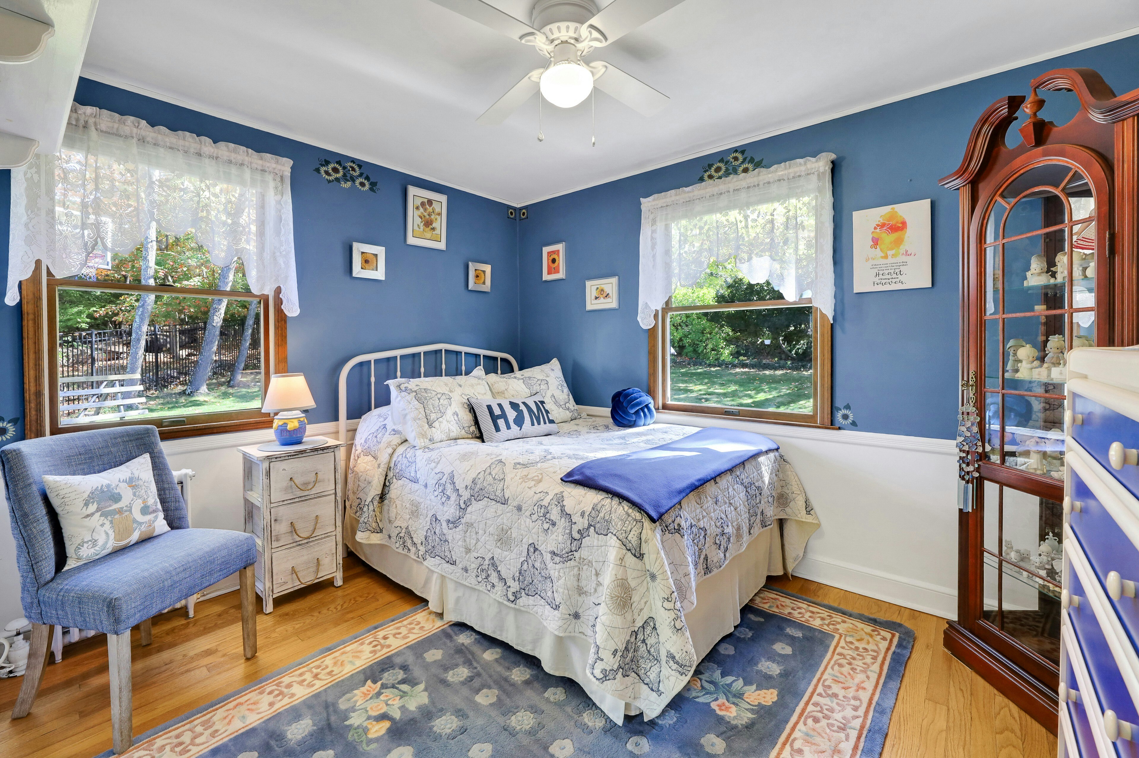 71 Lake Trail East 