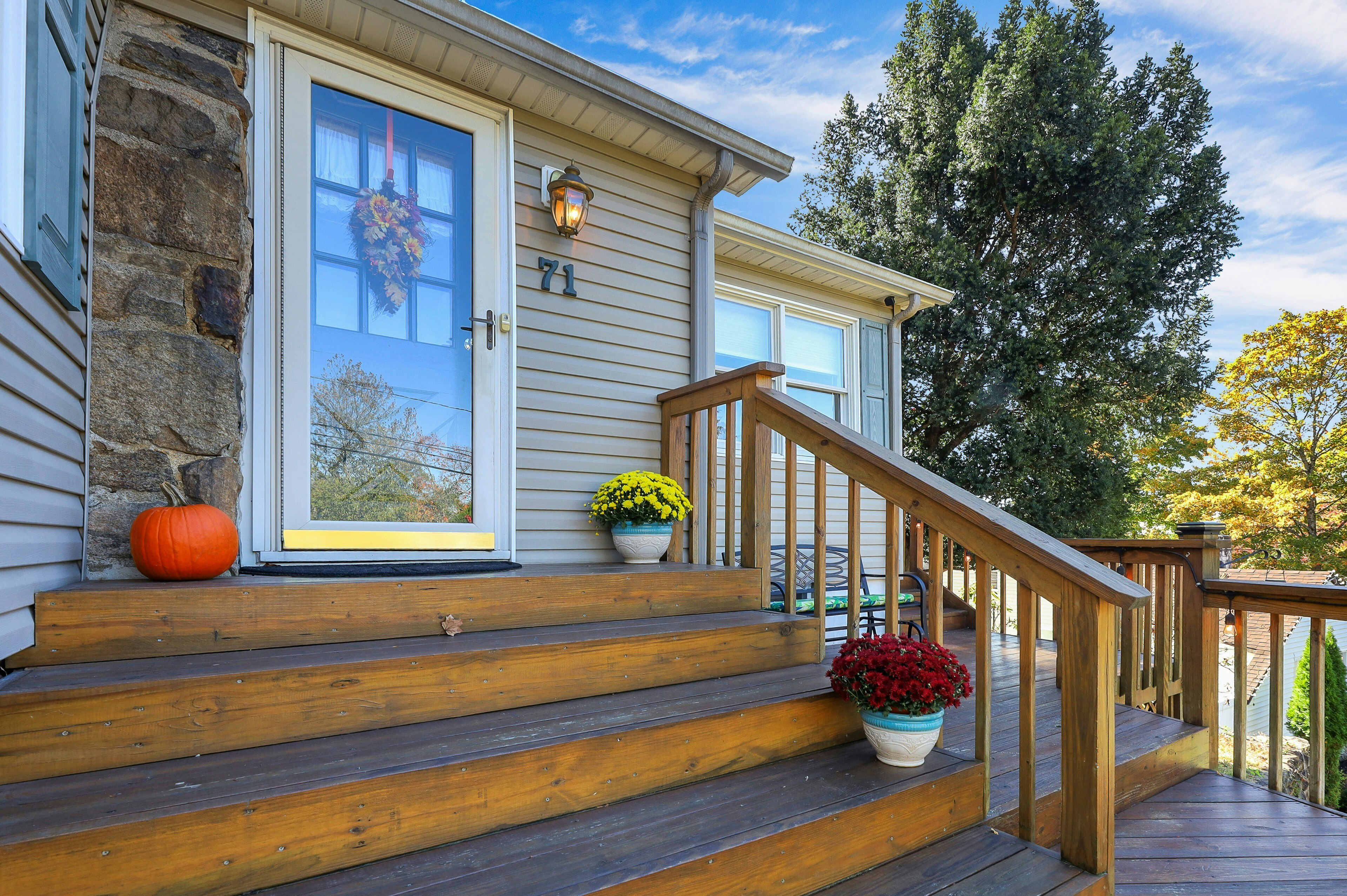 71 Lake Trail East 