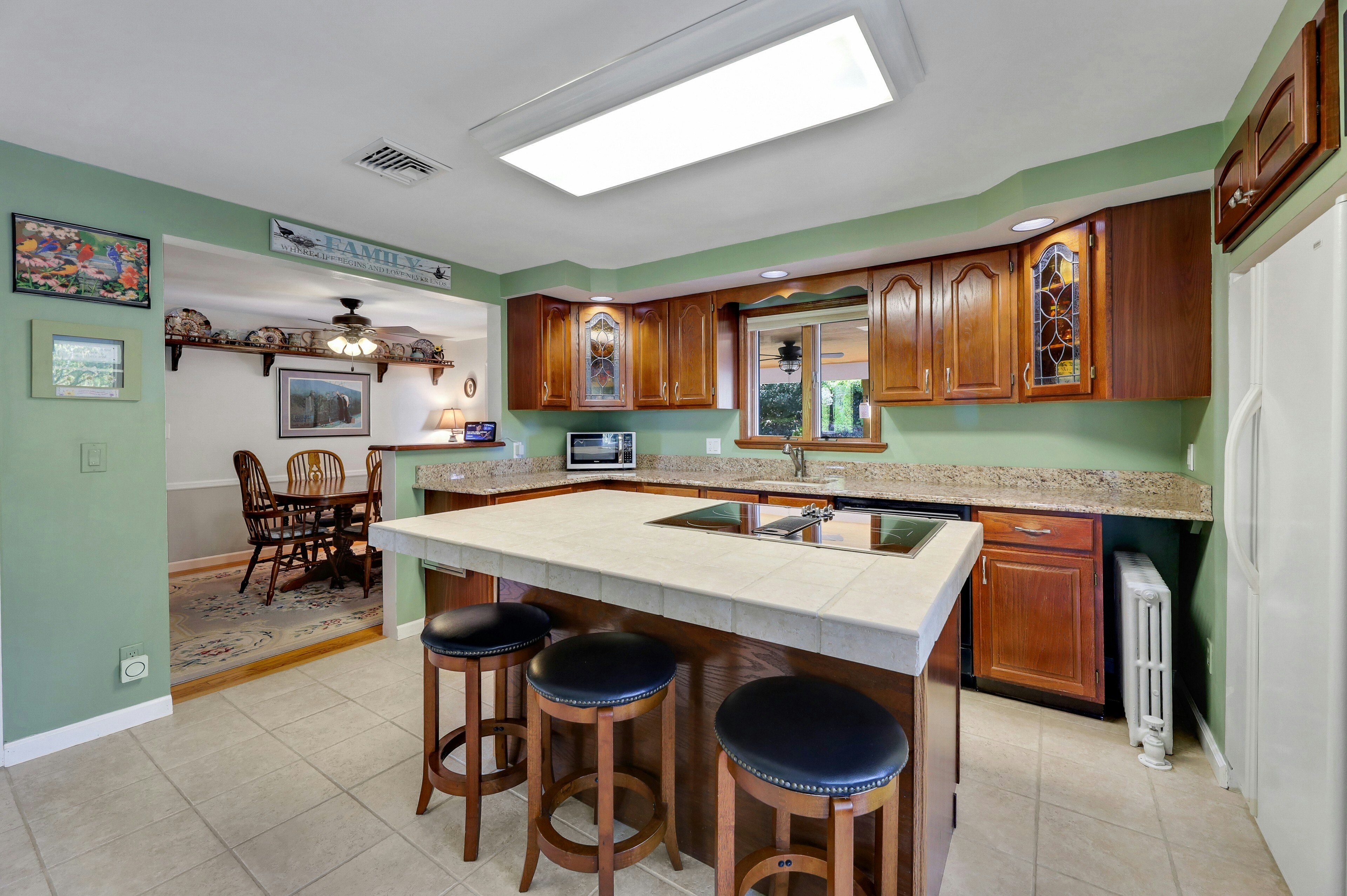 71 Lake Trail East 