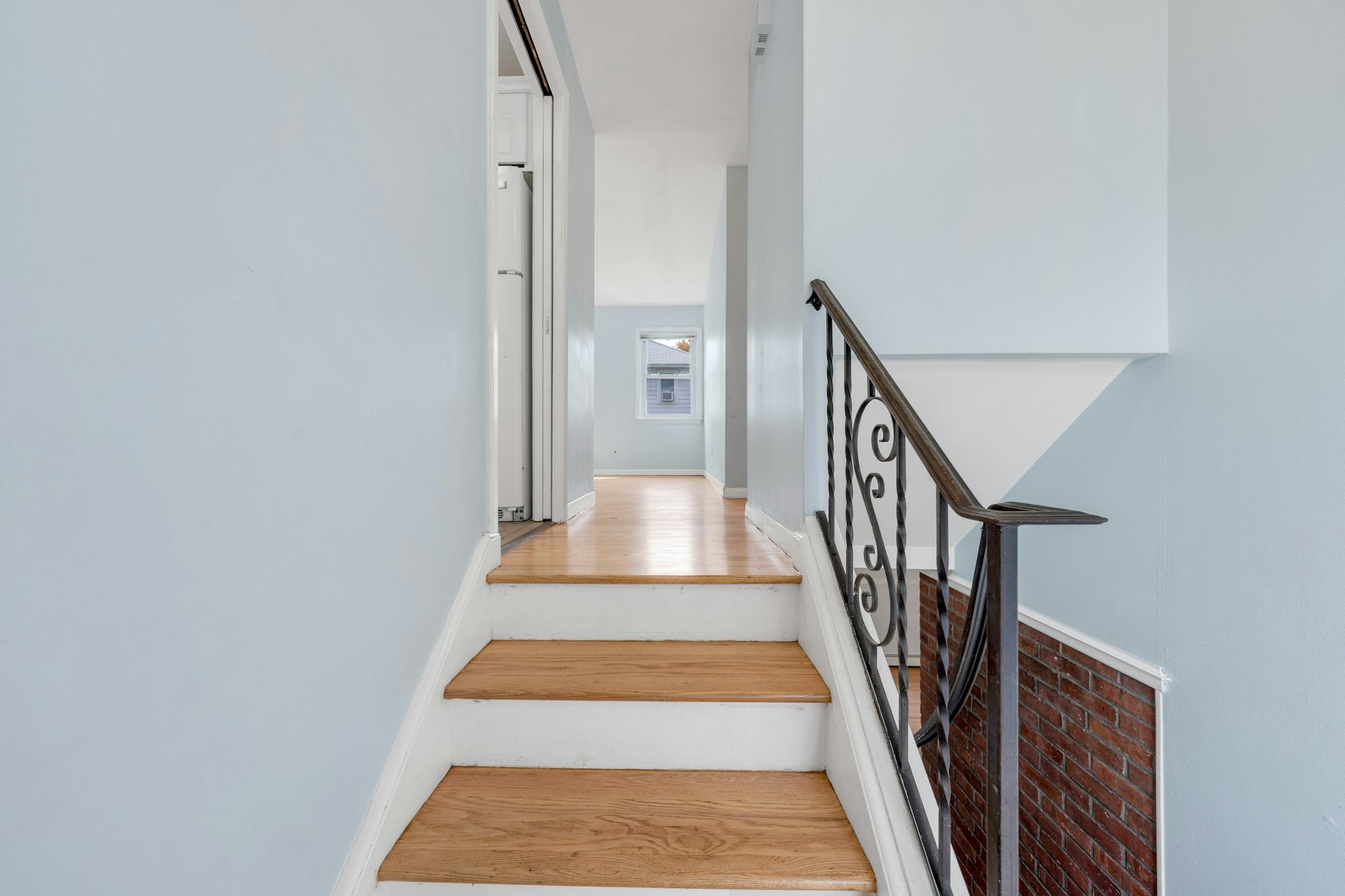 106 Hillside Ave 